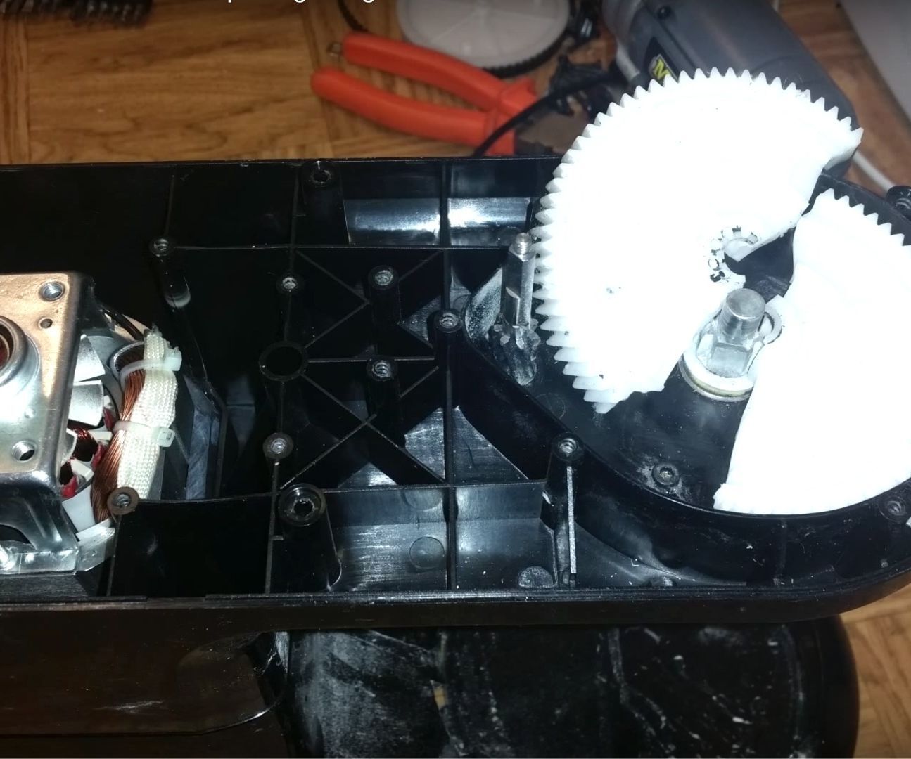 Repairing Broken Dough Machine Gear With a 3D Printer!