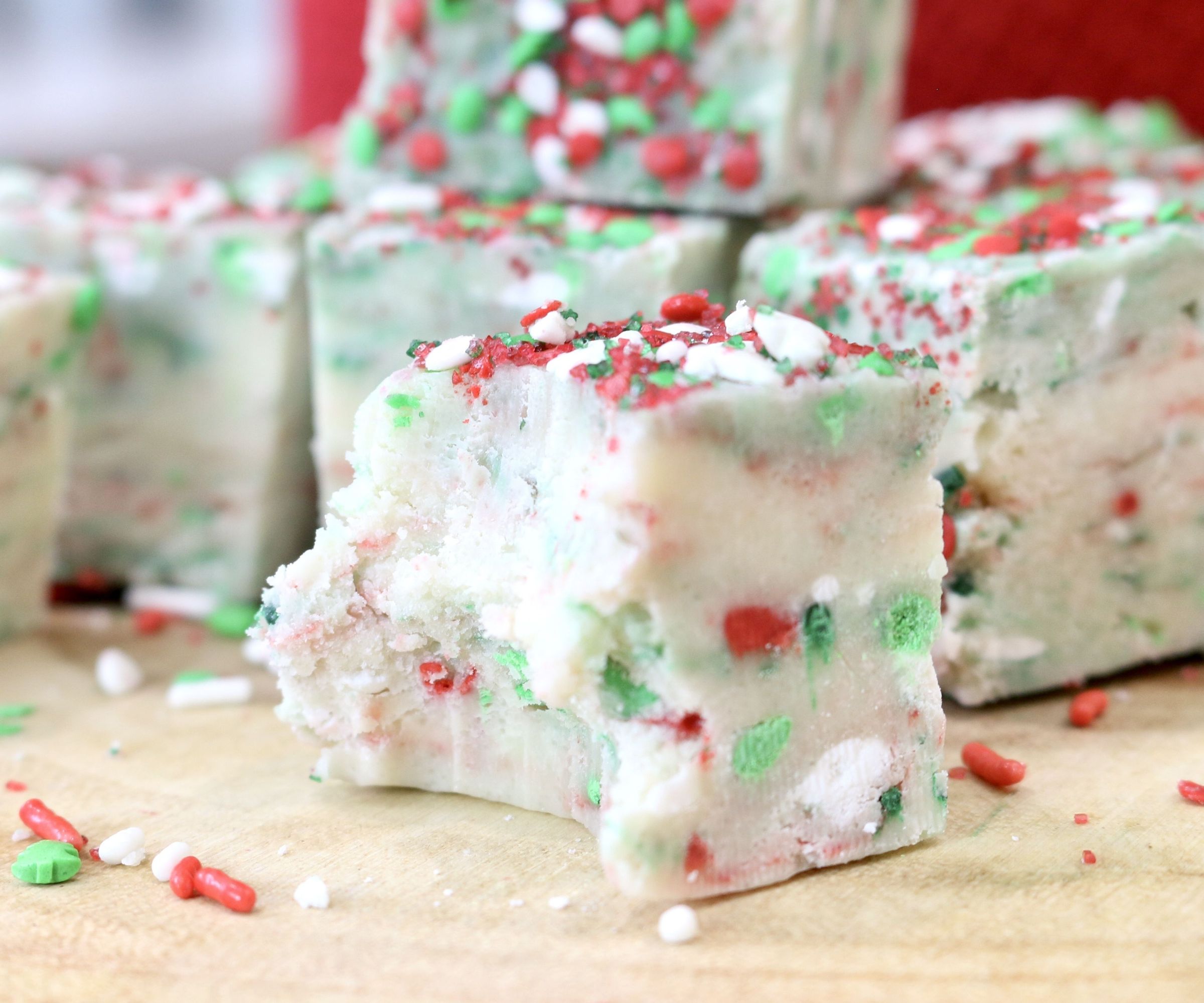 SUGAR COOKIE CHRISTMAS FUDGE | 4 Ingredients 