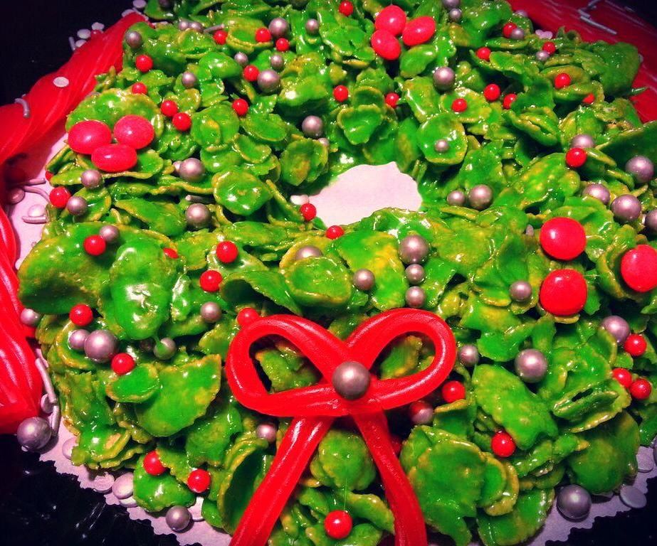 COLOSSAL Wreath! No Bake Cookie