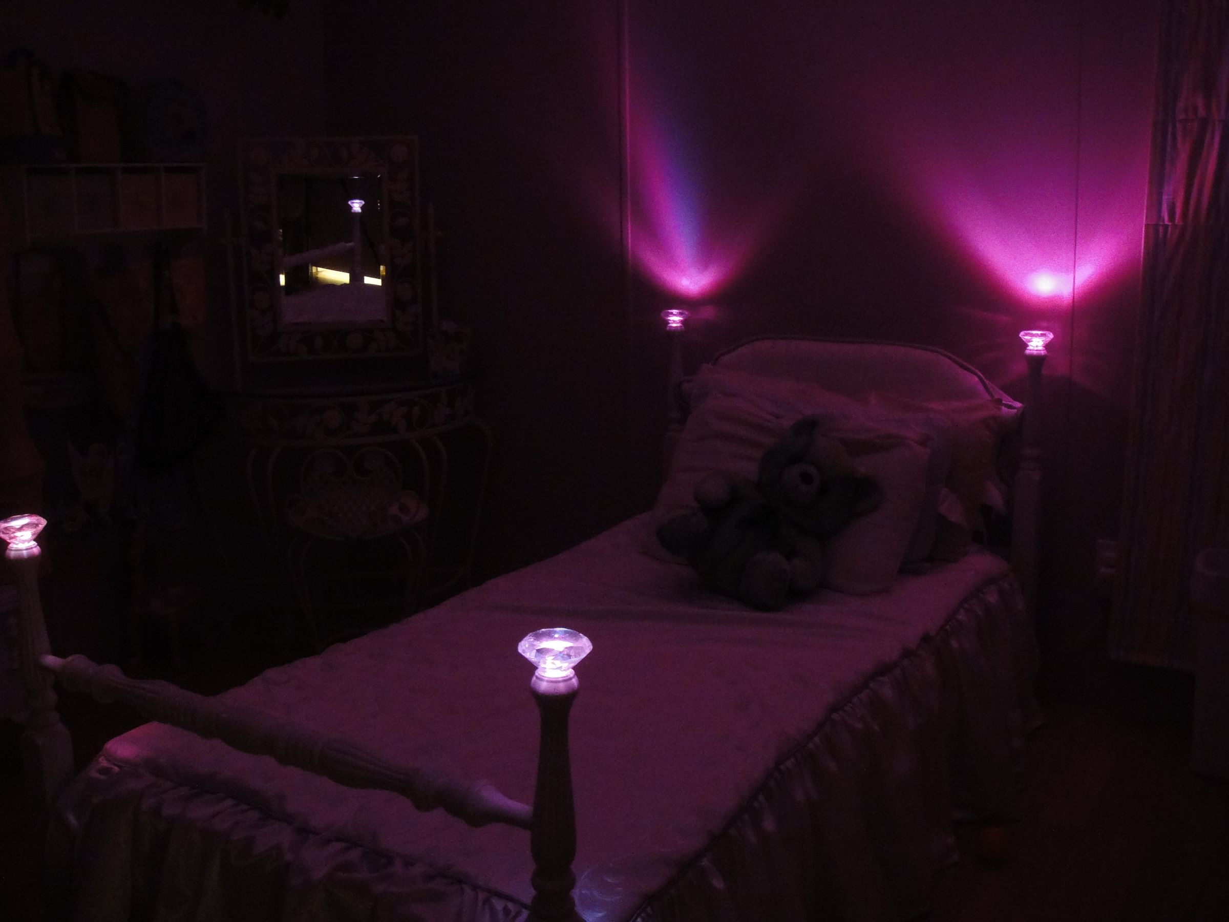 Over-The-Rainbow Lighted Diamond Princess Bed