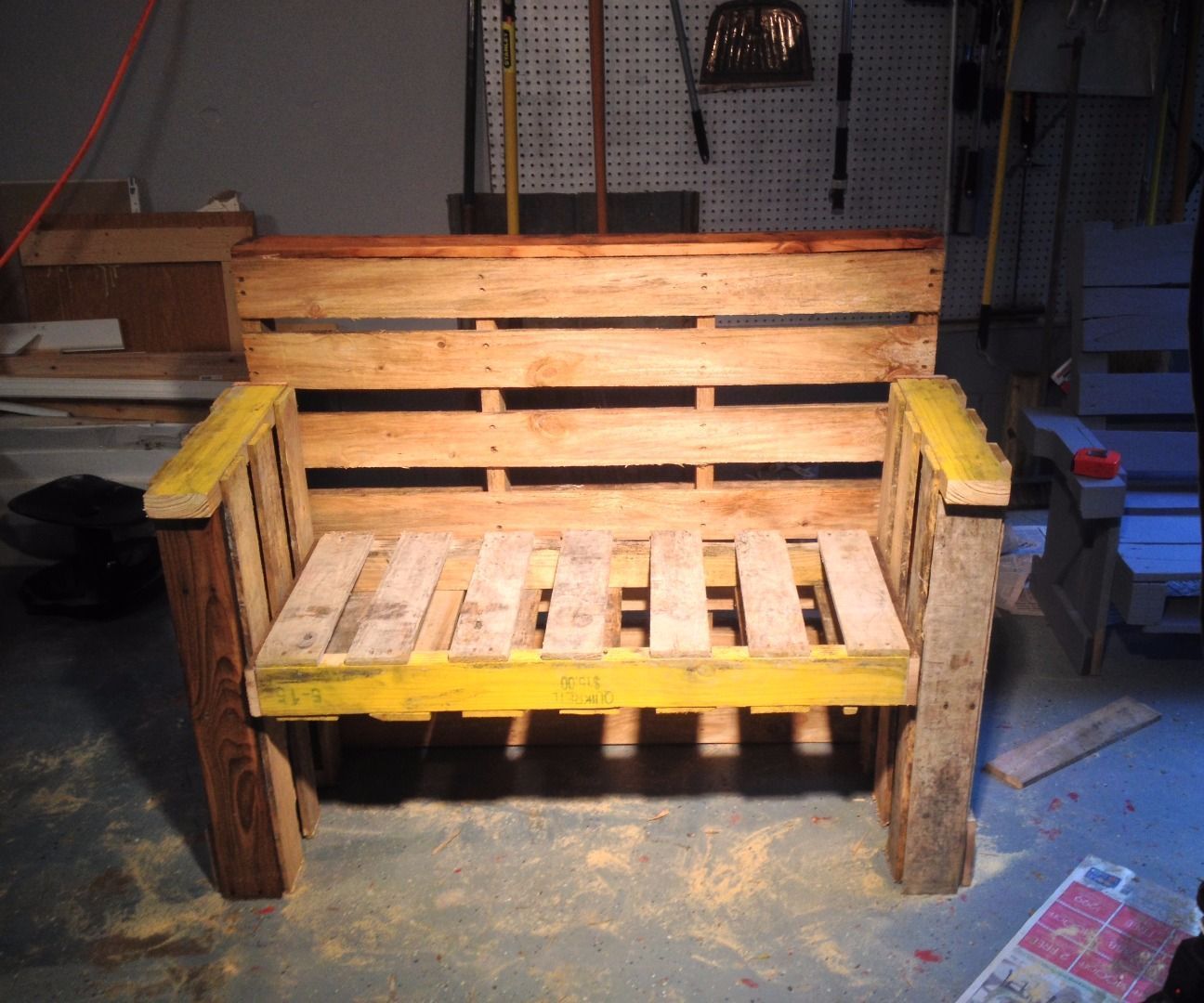 Pallet Bench