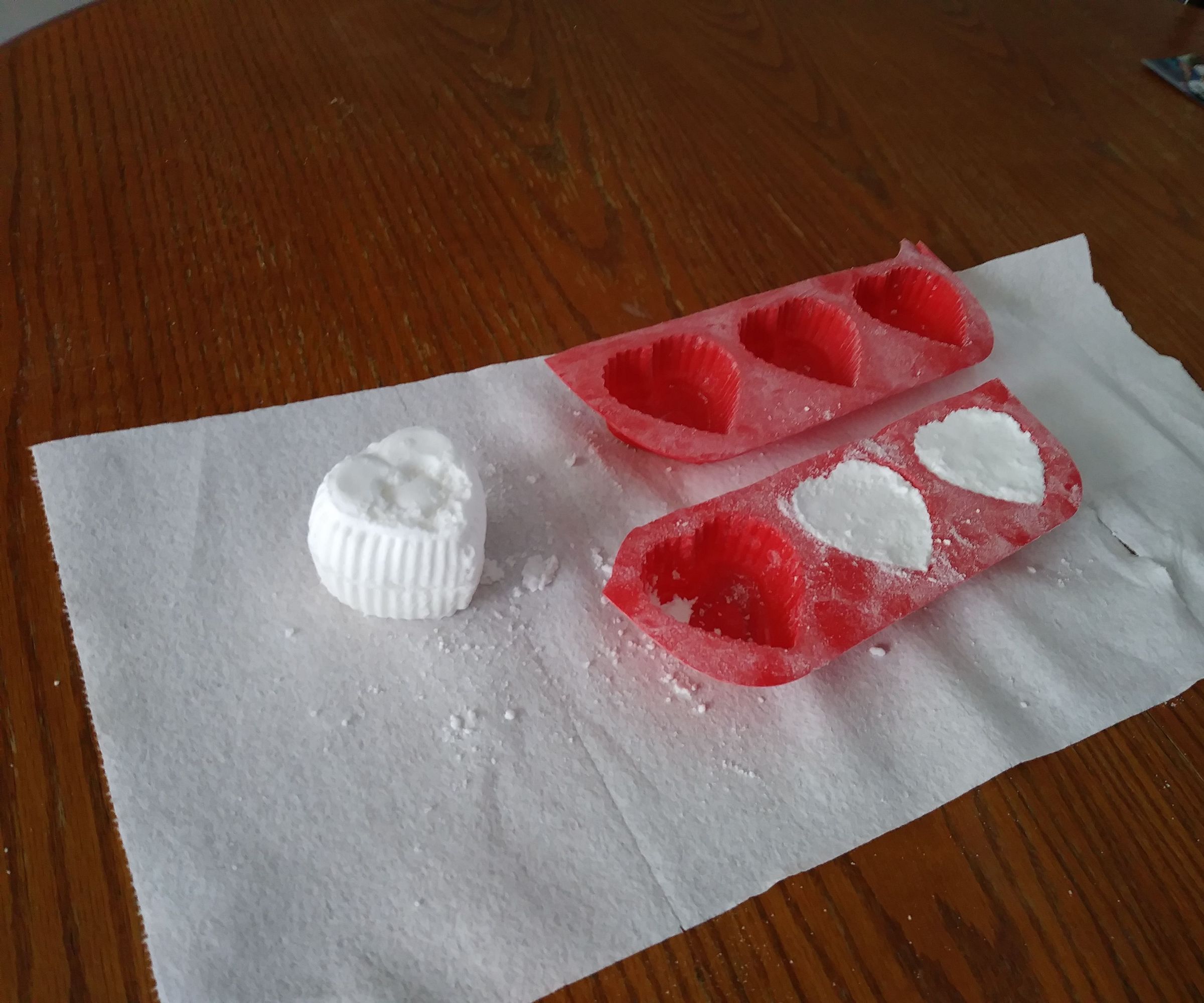 DIY Easy Bath Bombs