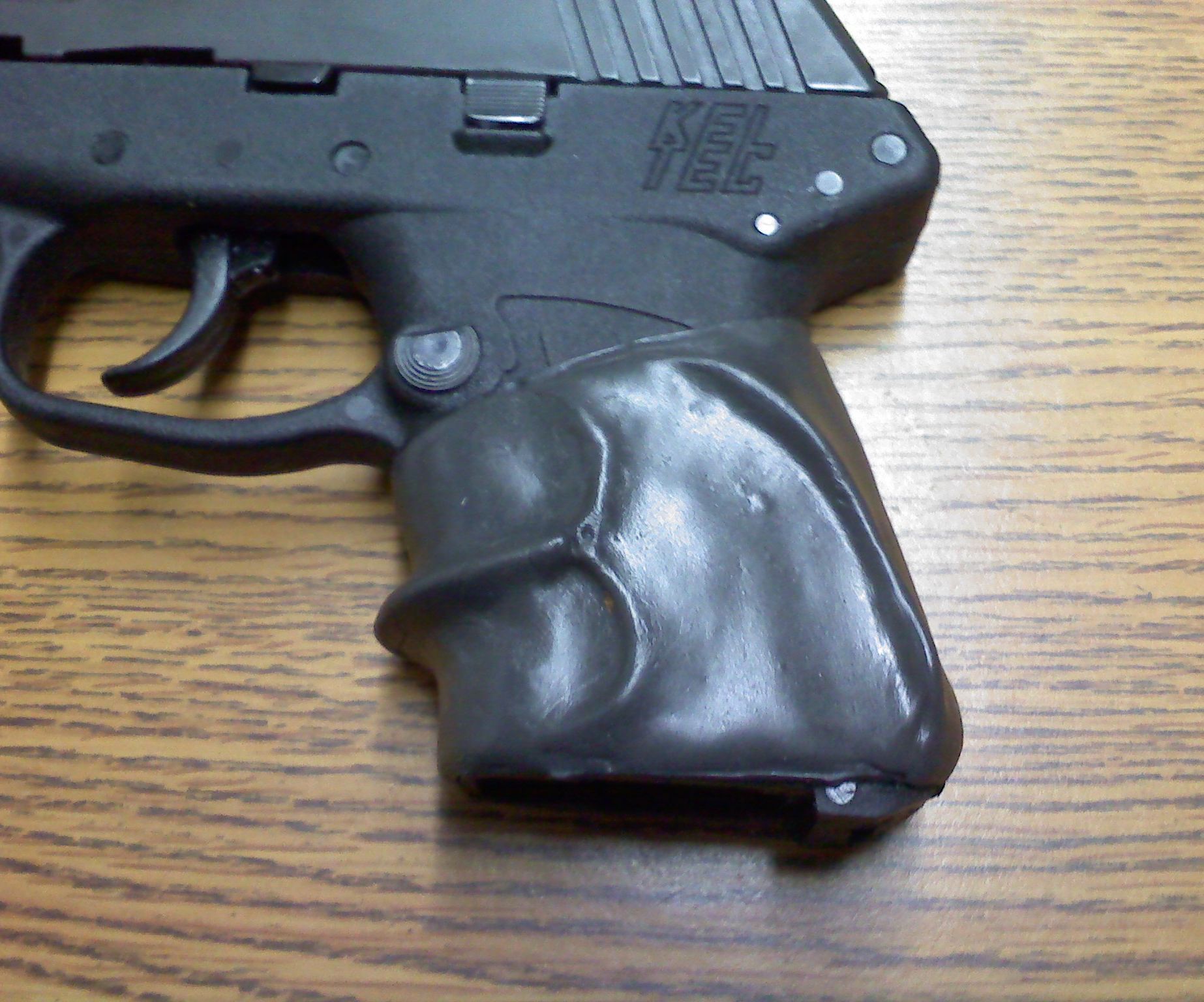 Sugru Pistol Grip