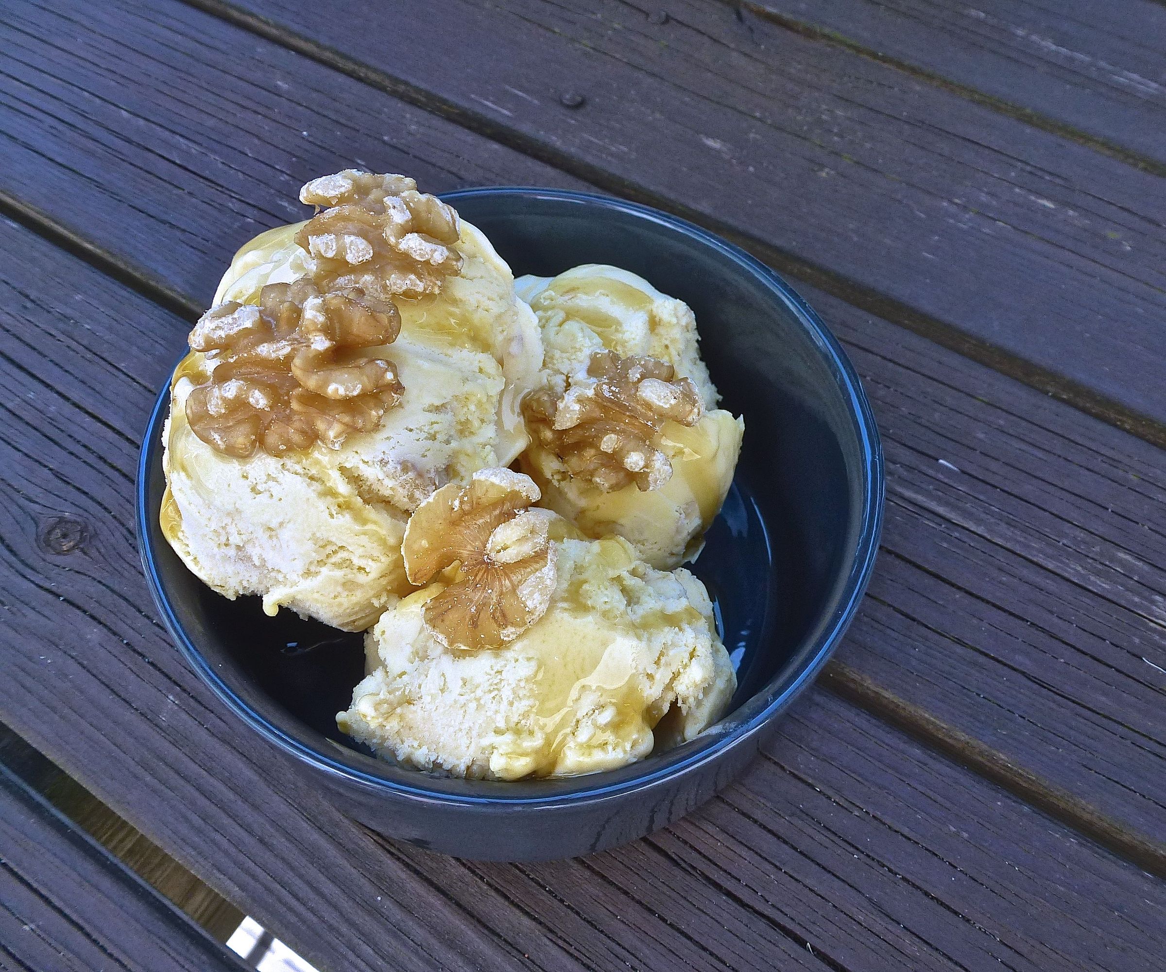 Maple Walnut Ice Cream