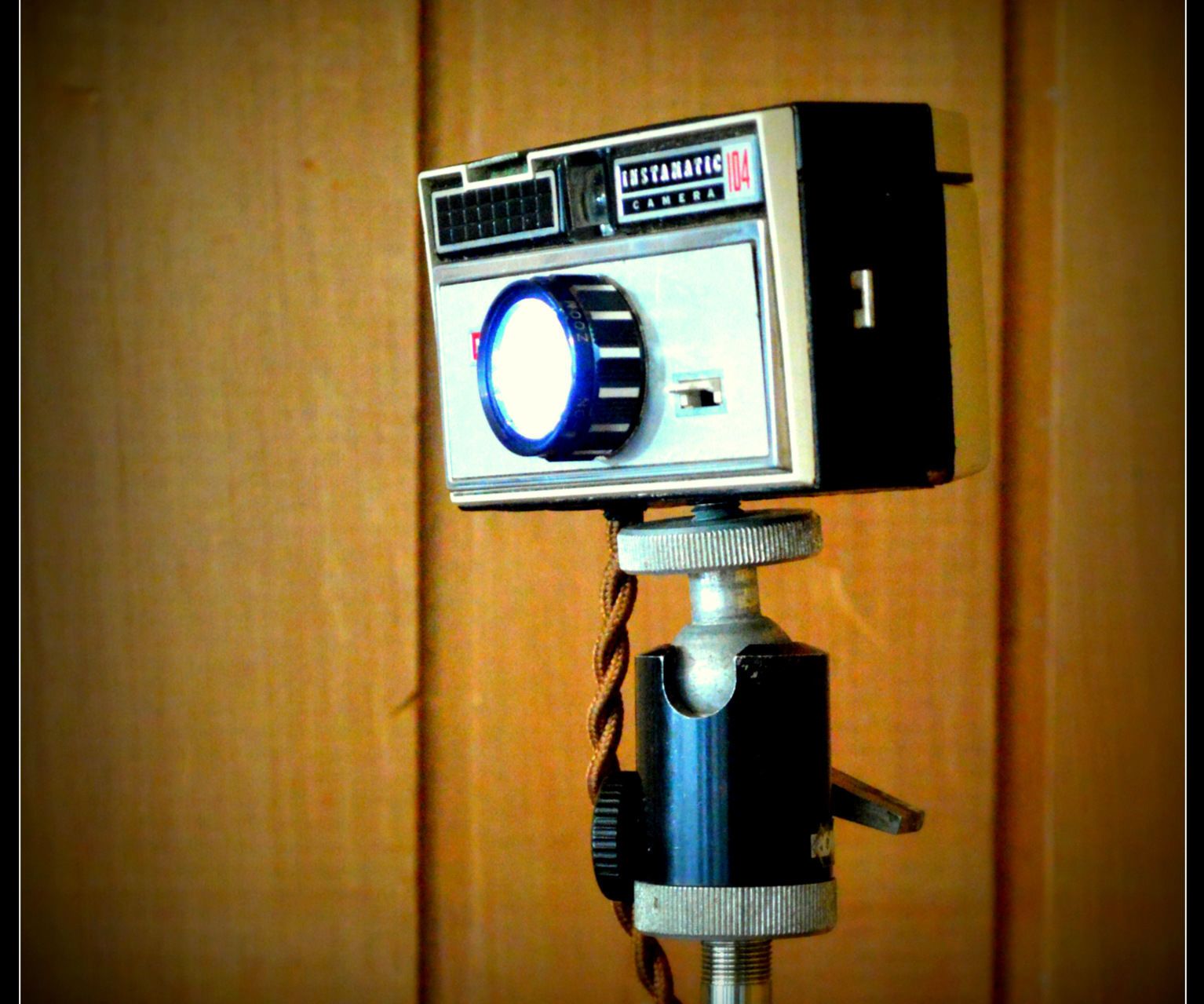 Vintage Camera LED Lamp