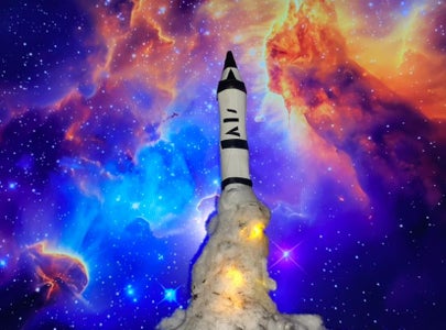 LED Launch Rocket: a Glowing Liftoff Diorama From Everyday Materials