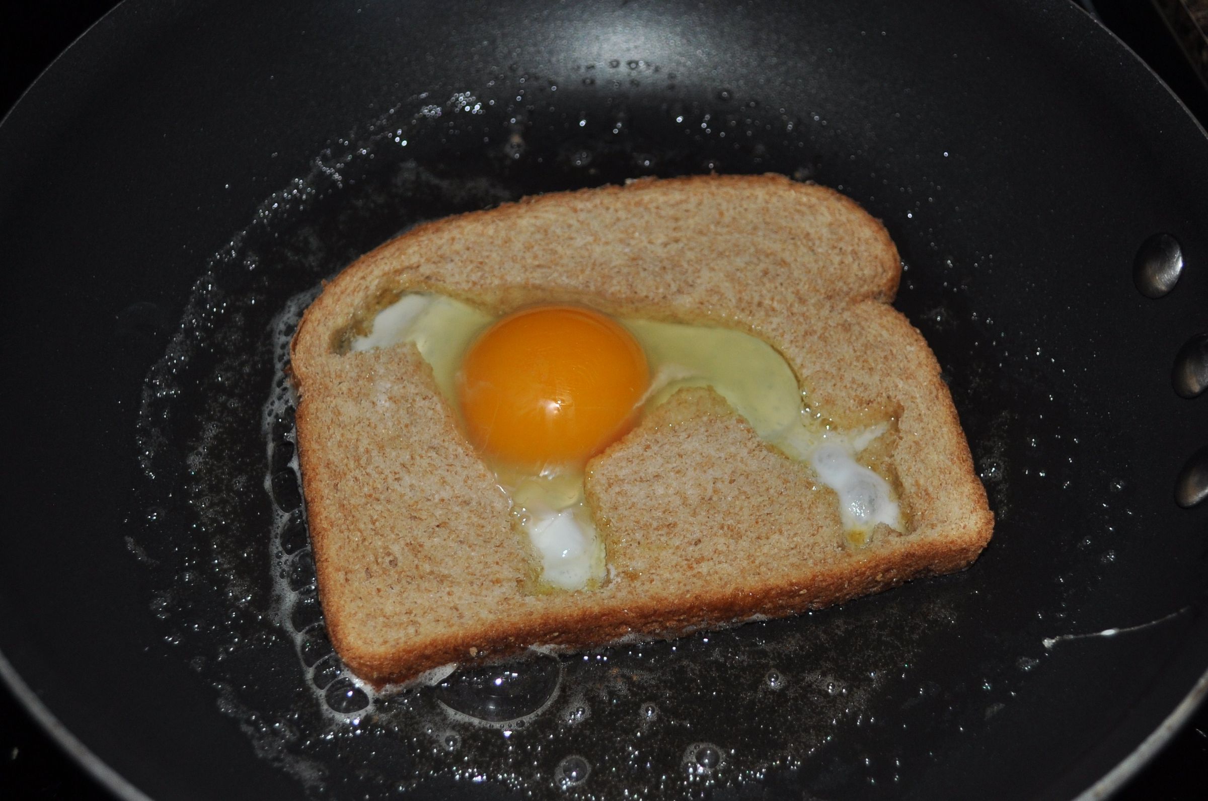 Eggs in a Basket "Doggie Stye"