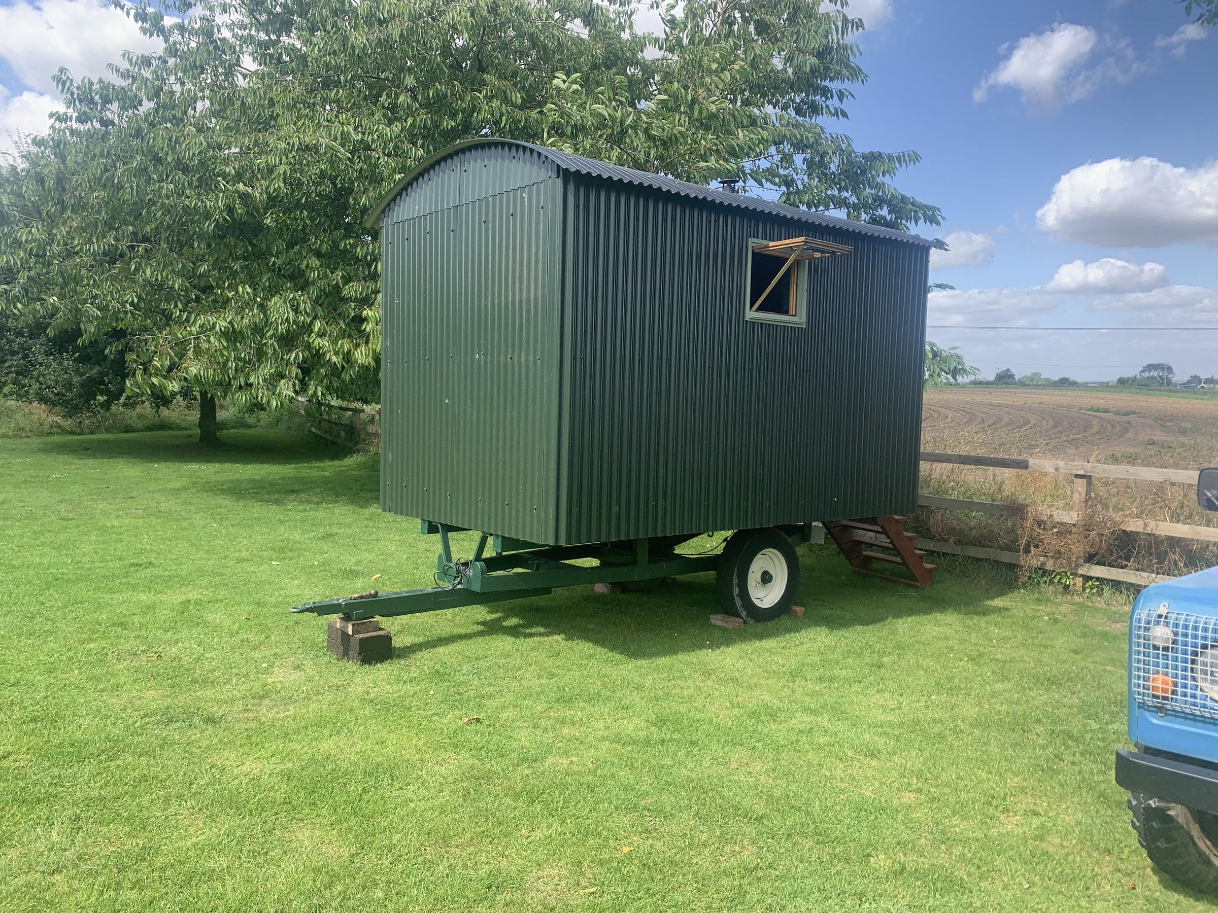 Self Build Shepherds Hut. Step by Step With Photos. Off Grid Living ...