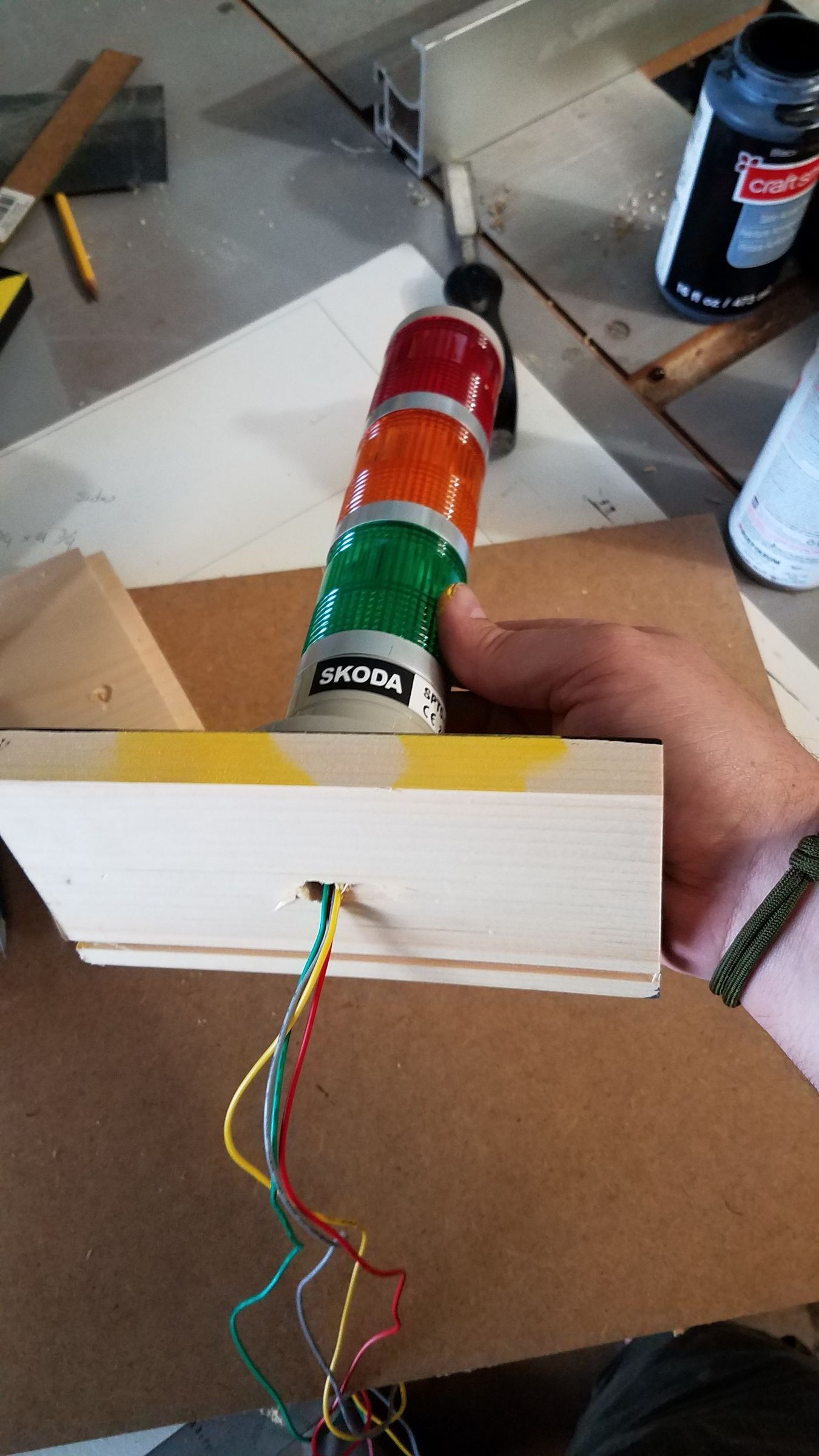 DIY Classroom Stoplight (Noise Management Tool) 12 Steps (with
