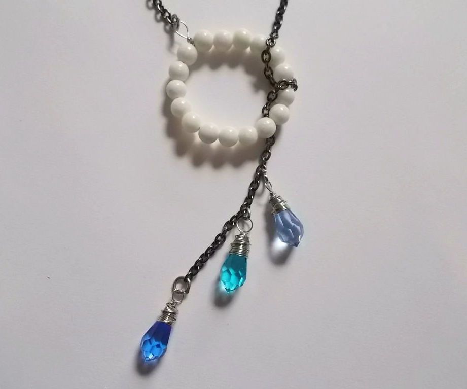 Rain Cloud Lariat