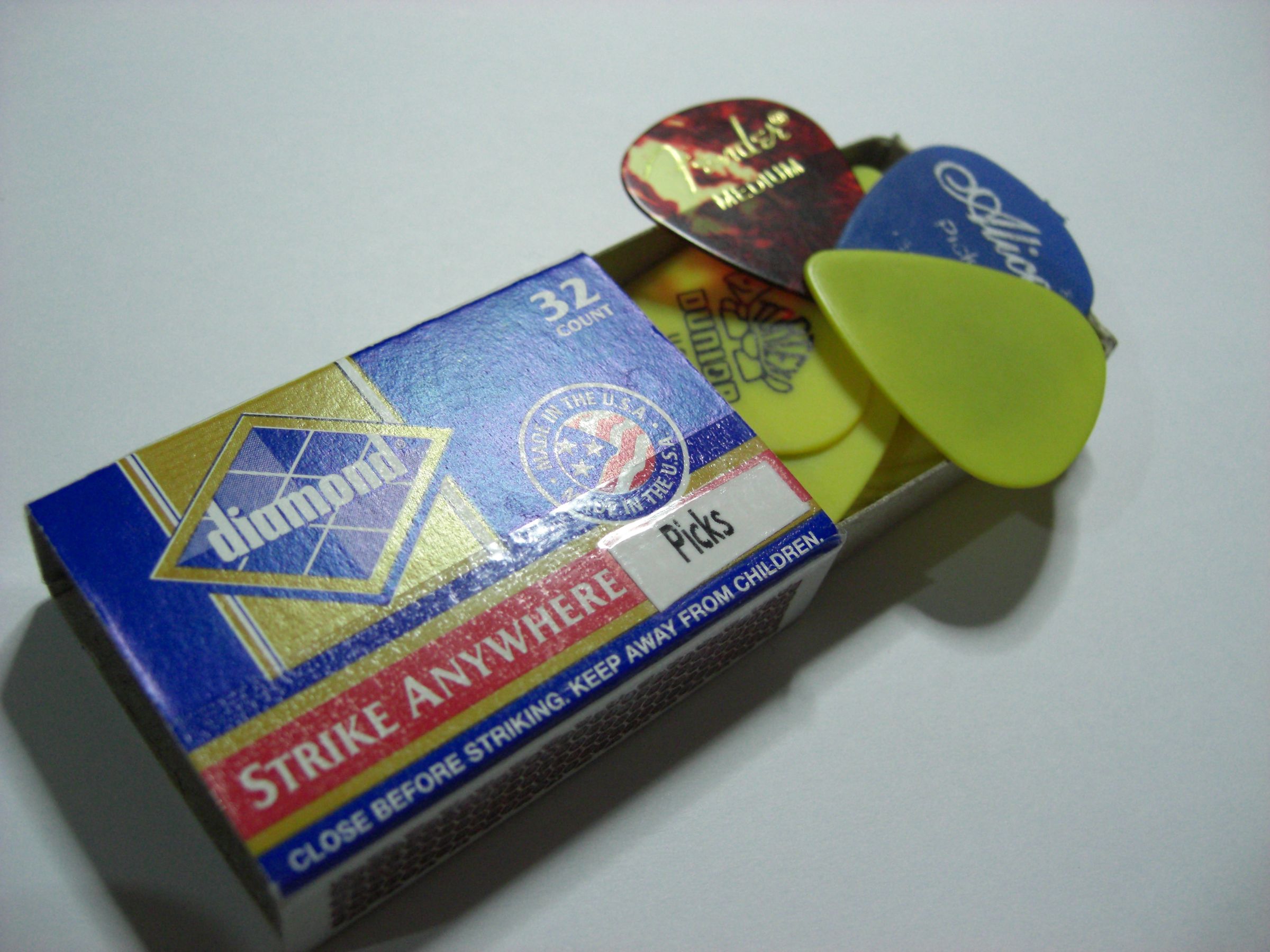 A Crappy Yet Neat Guitar Pick Holder