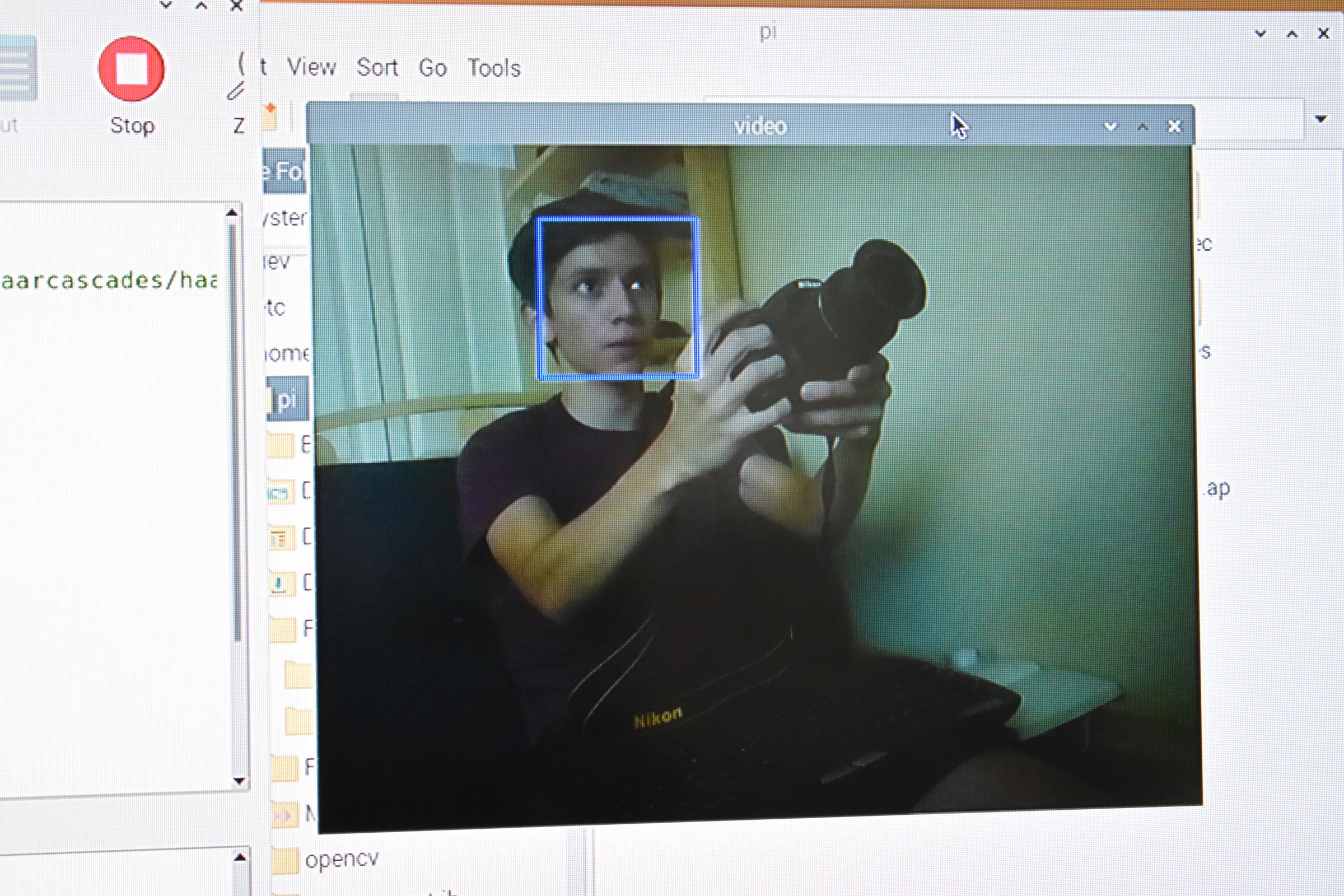 Facial Recognition Mirror With Secret Compartment 15 Steps (with