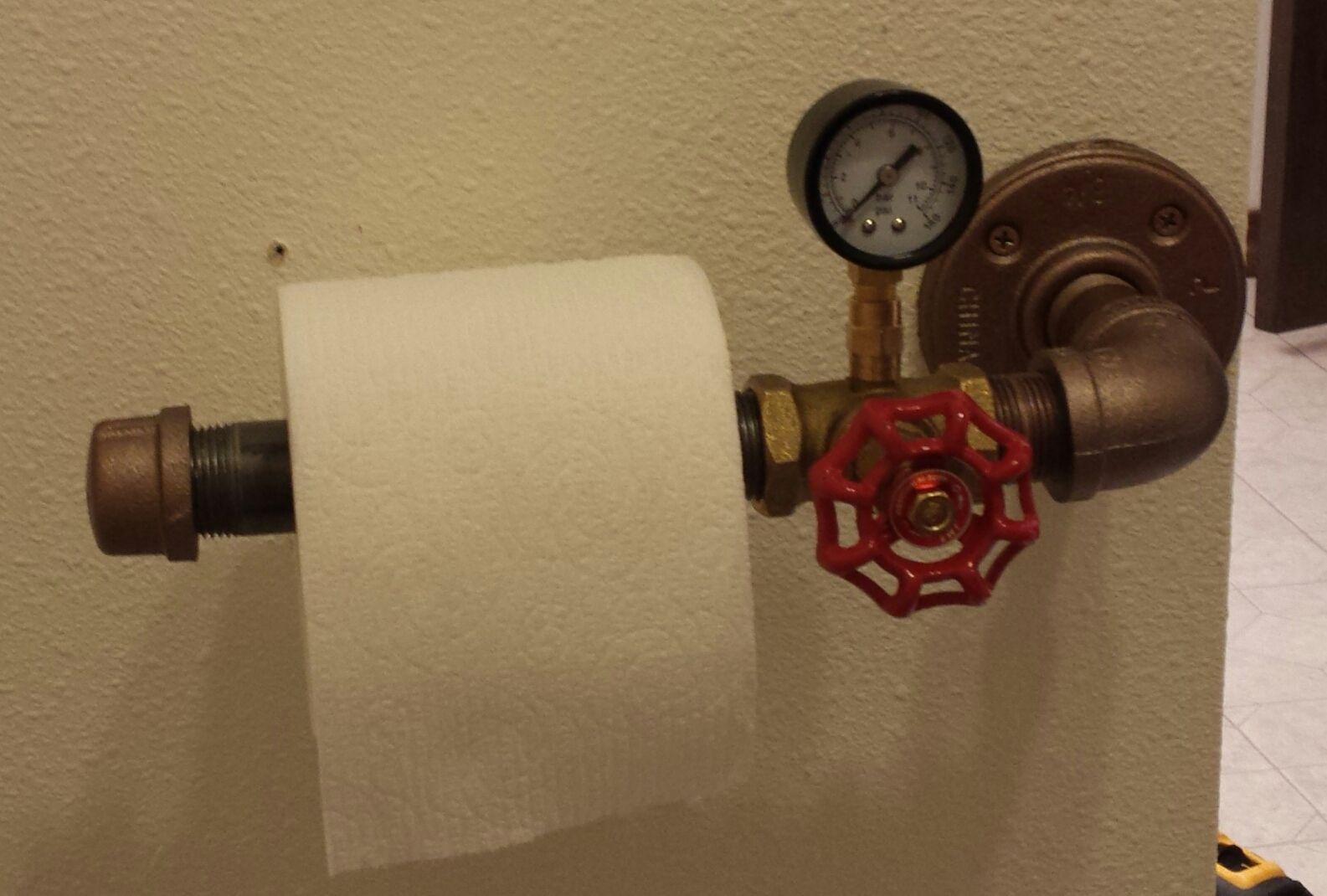 Steampunk Toilet Paper Dispenser : 6 Steps (with Pictures 