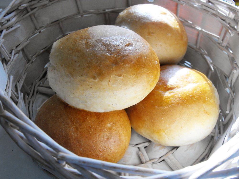 Brotchen (Crusty German-style Rolls)