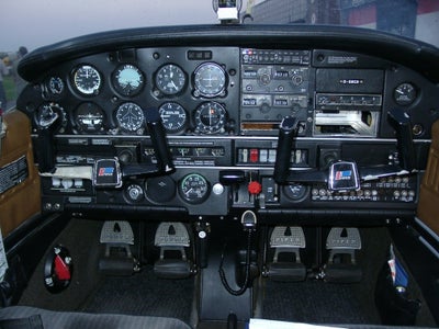 Cherokee Cockpit and Instrument Panel