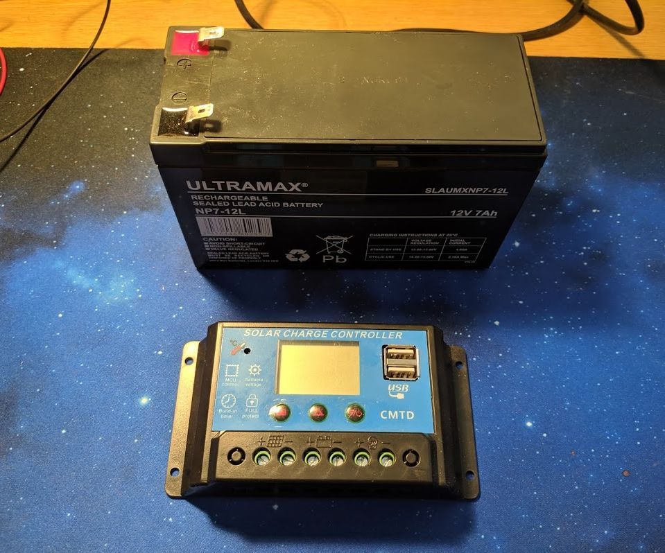 12v/5v UPS by ‘misusing’ a Solar Panel Controller