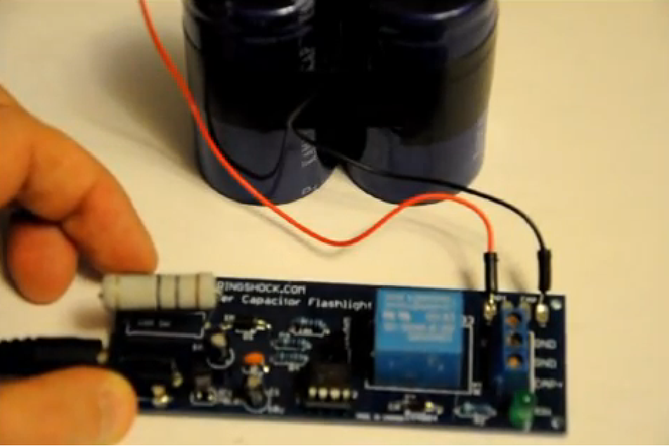 Make Your Own Super Capacitor Flashlight