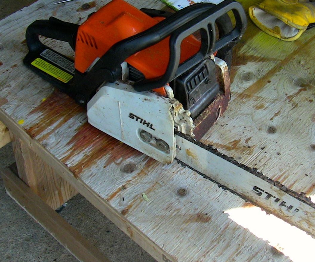 Chainsaw Bar Oil Repair With Shop Vac 5 Steps (with Pictures