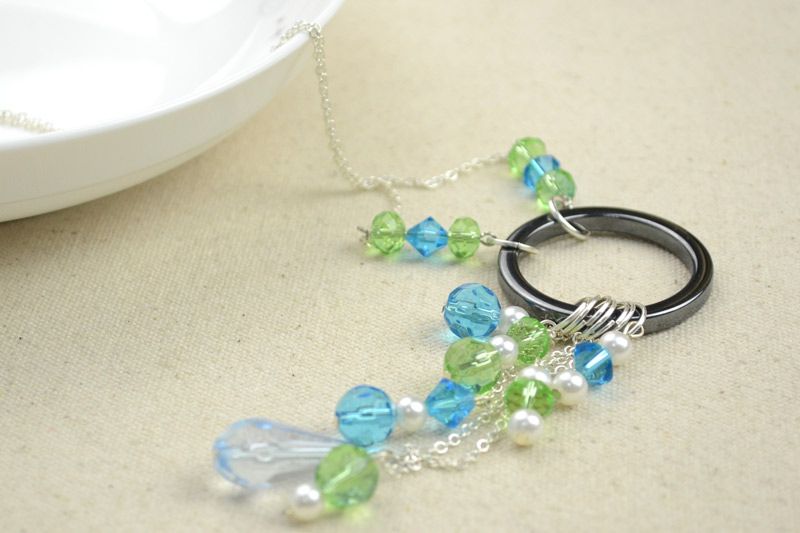 Big Necklaces With Multiple Crystal Beads Dangling