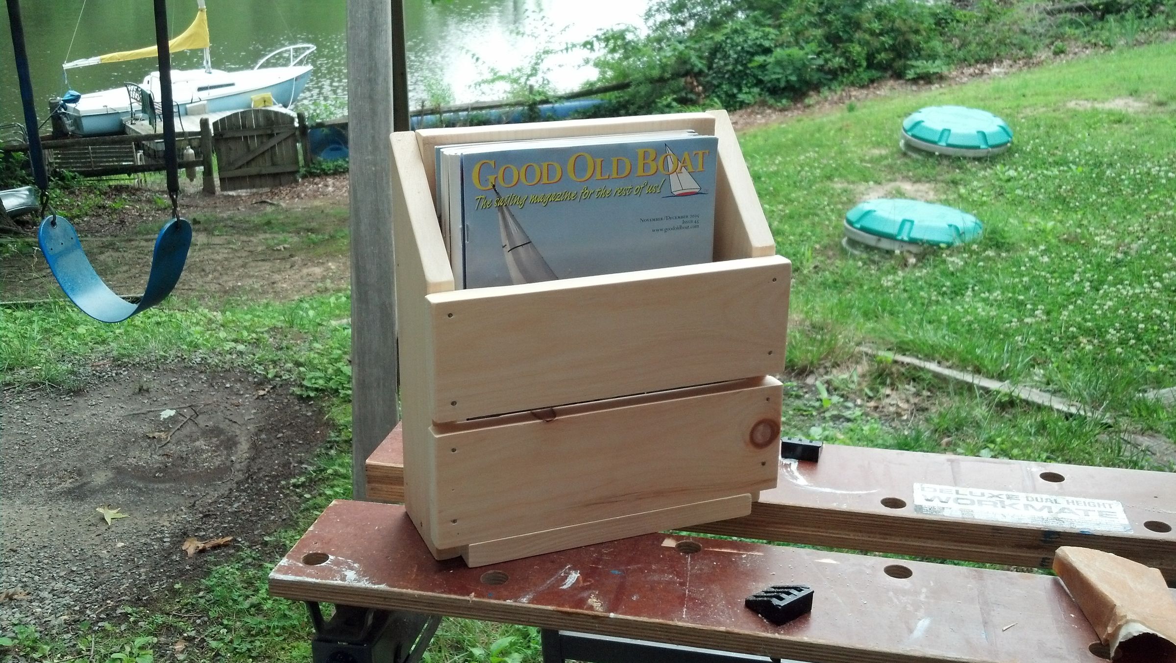Easy Magazine Rack for (small) Boat