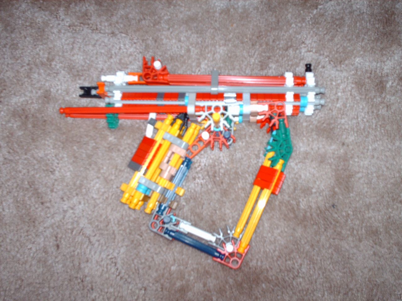 Simple K'nex Pistols