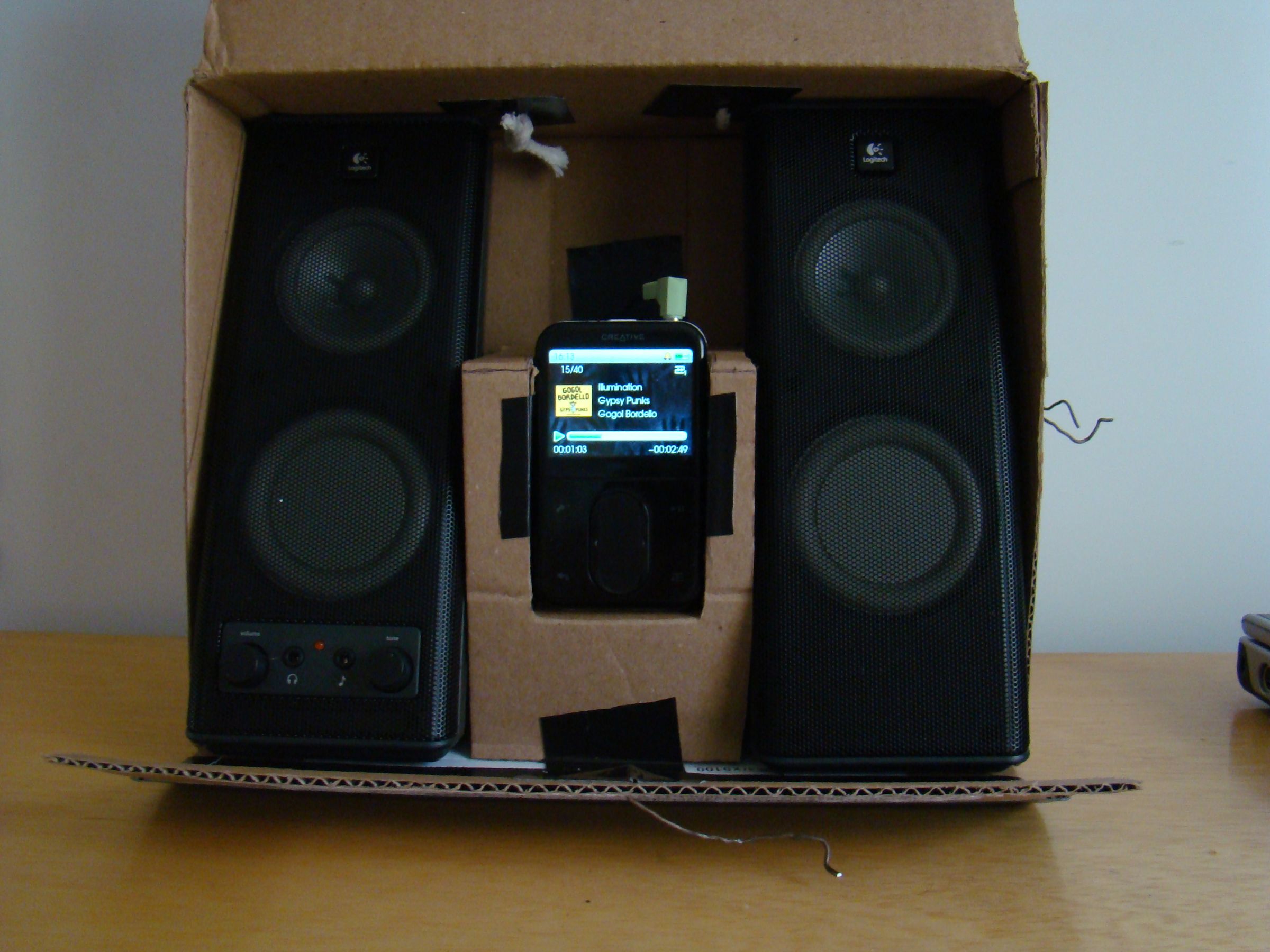 Cardboard Boombox : 7 Steps - Instructables