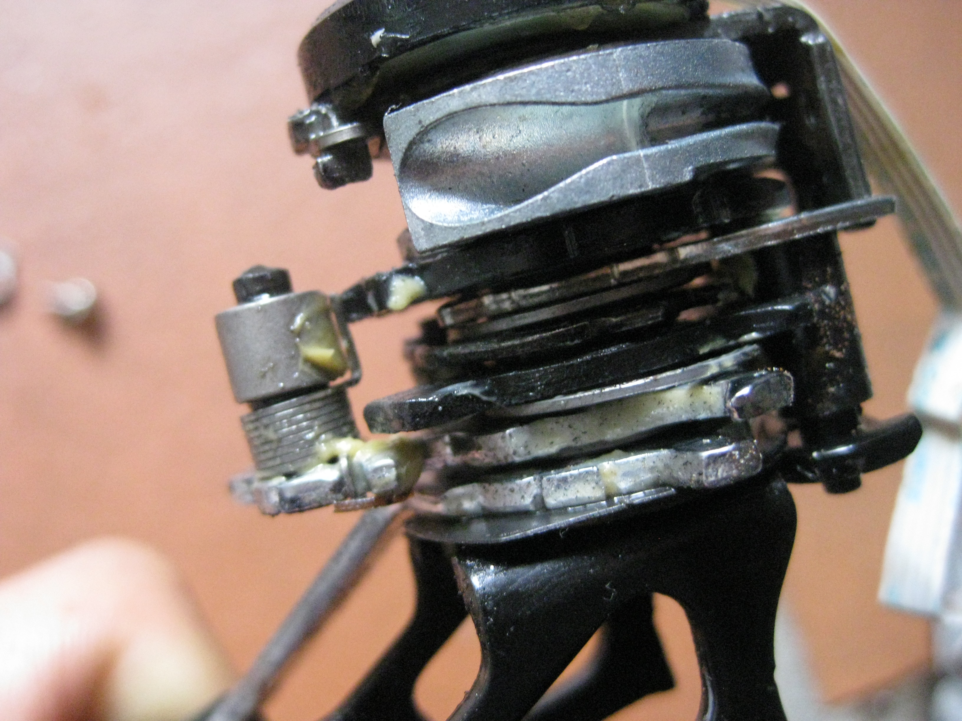 How to Thoroughly Destroy a Shimano 105 STI 5600 Flight Deck