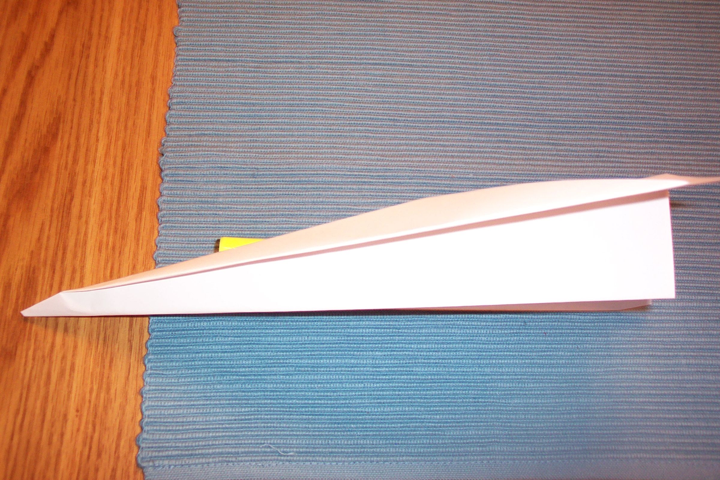 Paper Airplane Tips : 5 Steps - Instructables