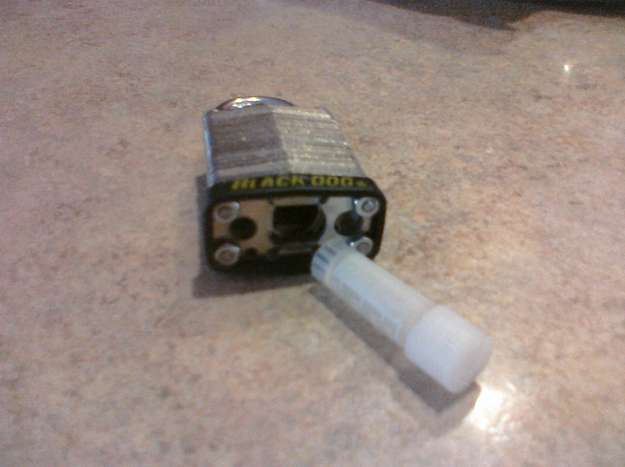 Geocache Padlock with hidden compartment