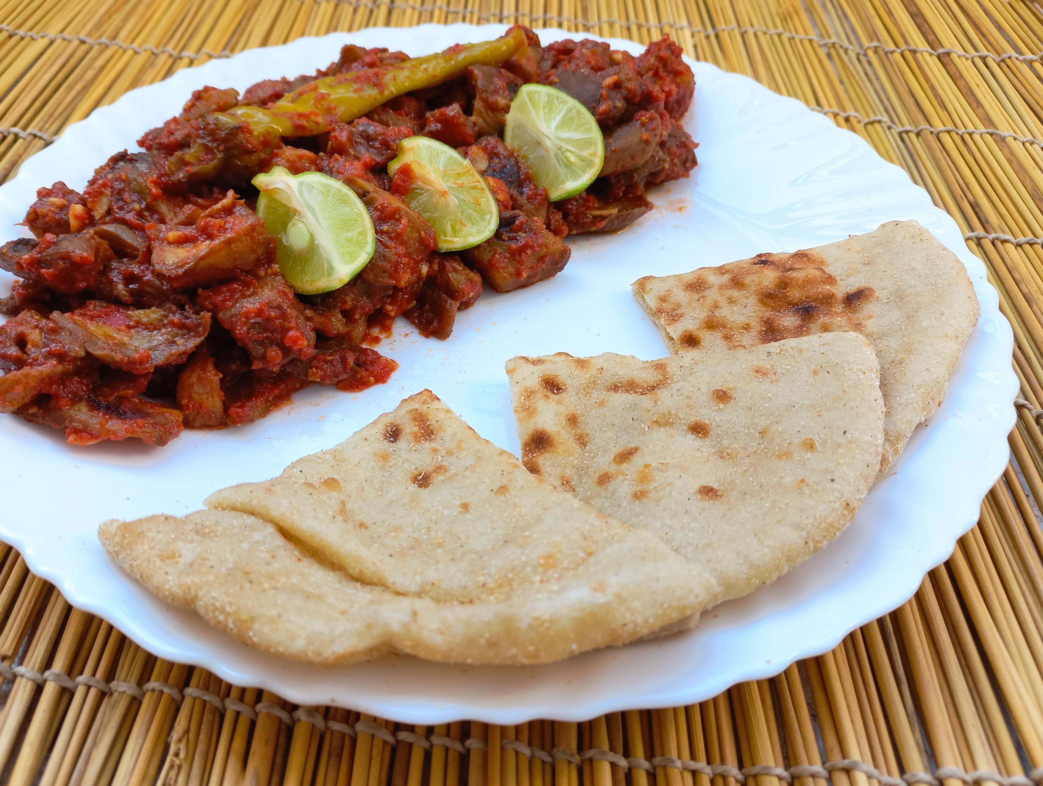 Healthy Vegan Version of Moussaka - Egyptian Oven Baked Eggplant With Tomato Sauce 