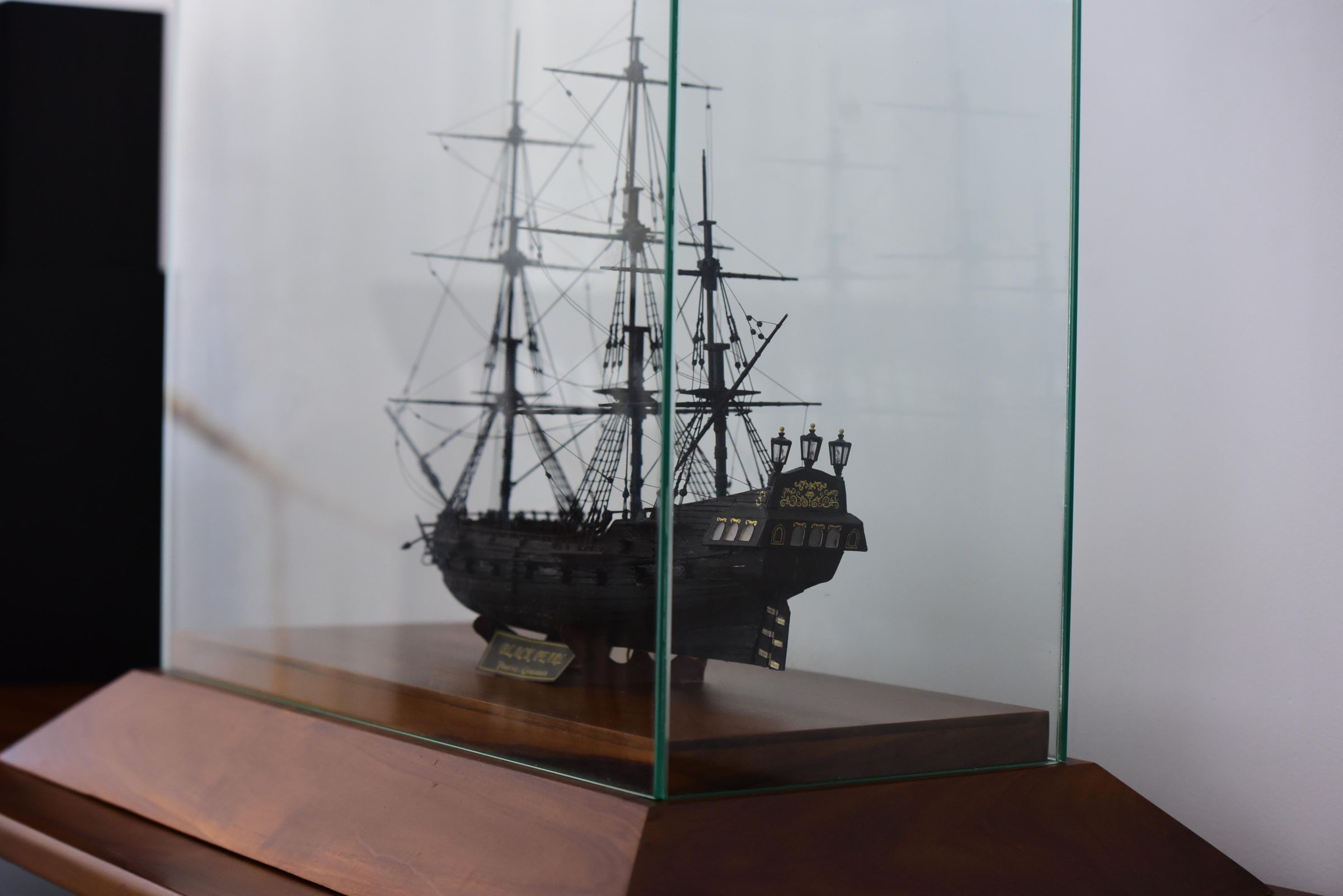 Model Black Pearl Using Upcycled Material