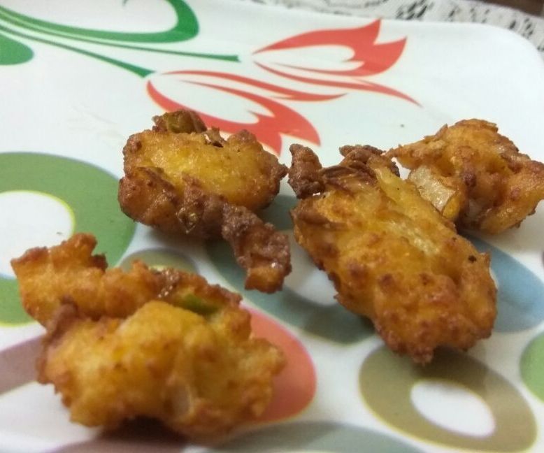 Paneer and Onion Pakoda