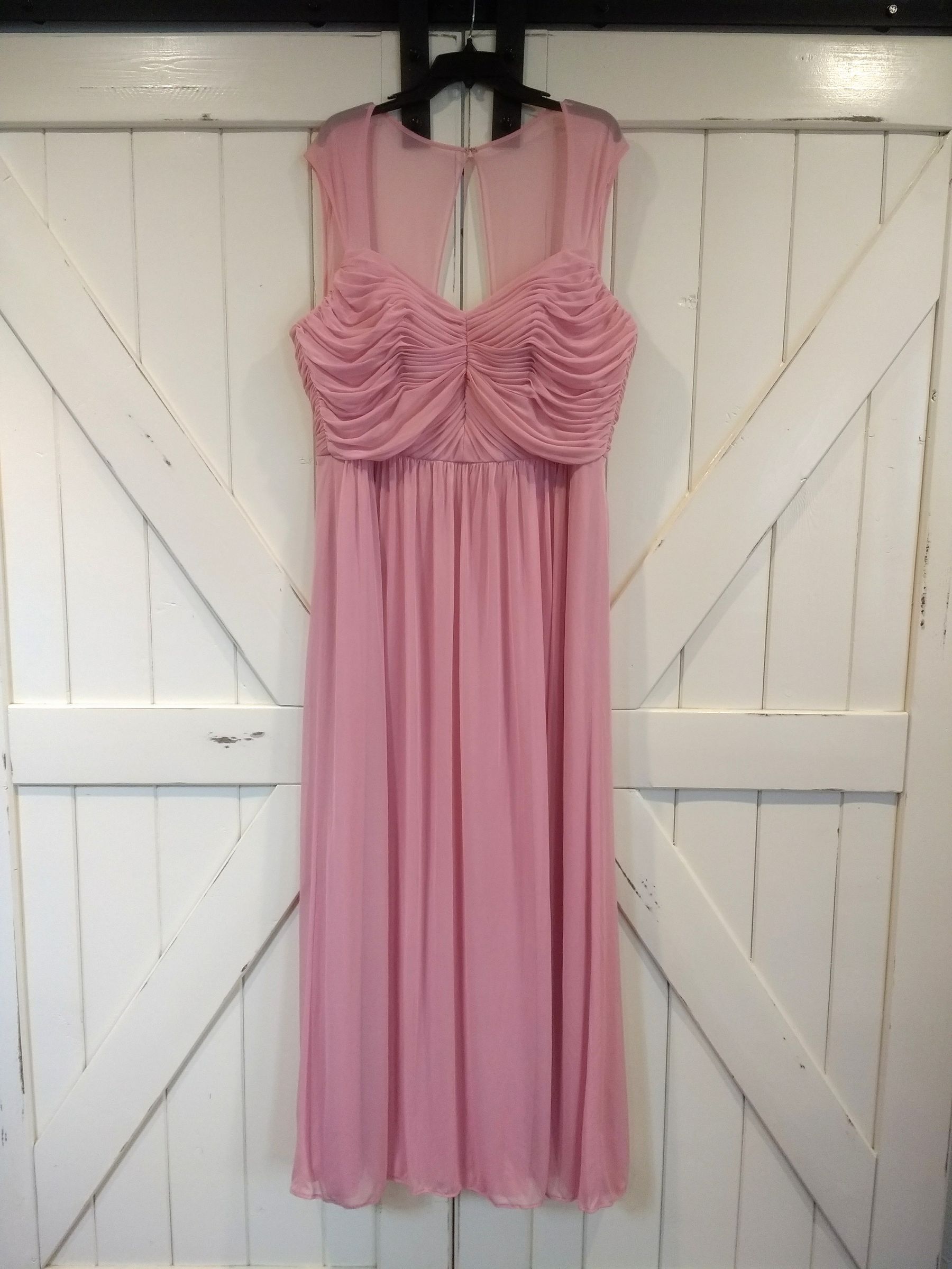 Adding a Corset Back to Make a Dress Bigger : 6 Steps - Instructables