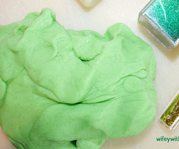 Basil Scented Super Soft Springtime Play-dough