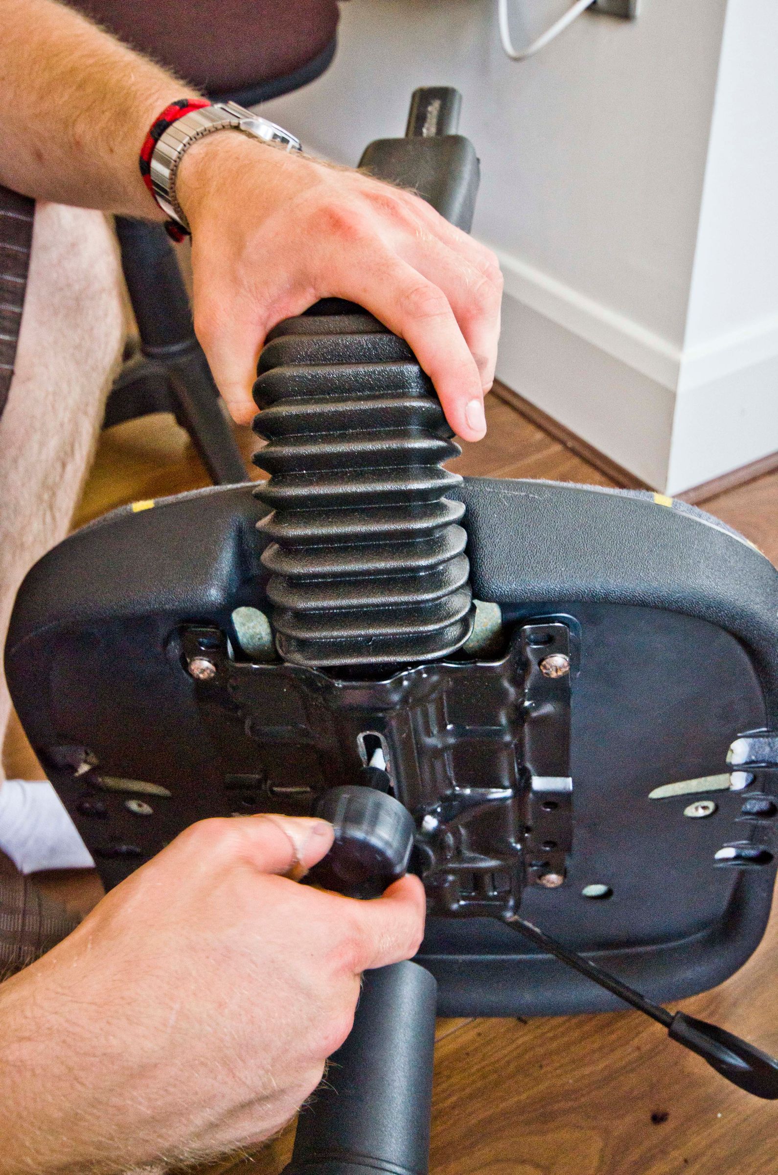 Give Those Old Desk Chairs New Life! 7 Steps (with Pictures) Instructables