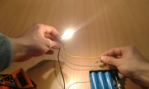 How to Make a 12v Battery Pack at Home