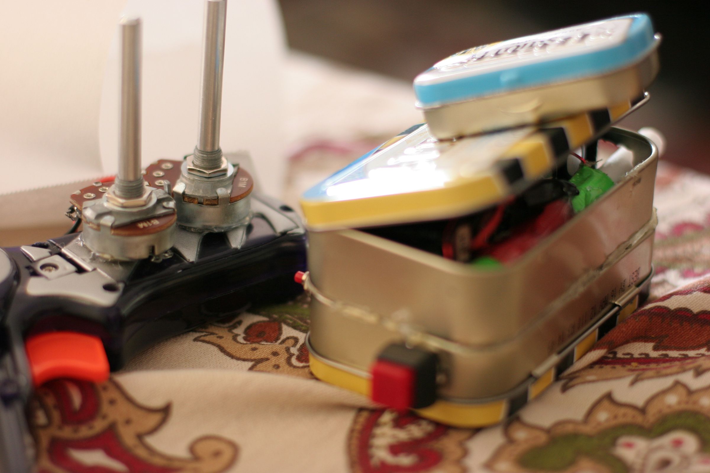 Altoid Coil Gun 8 Steps Instructables