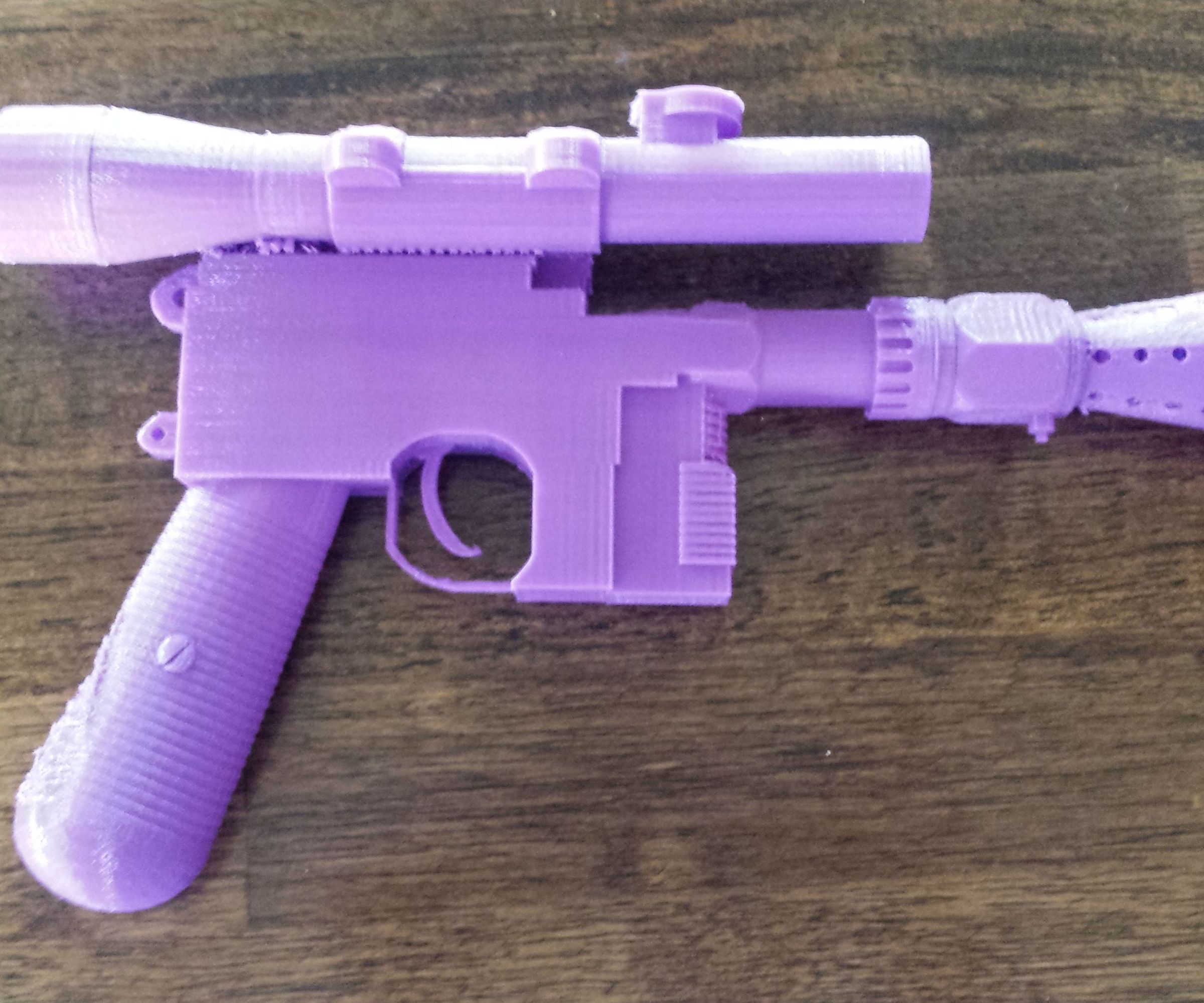 DL-44 (Han Solos Blaster)