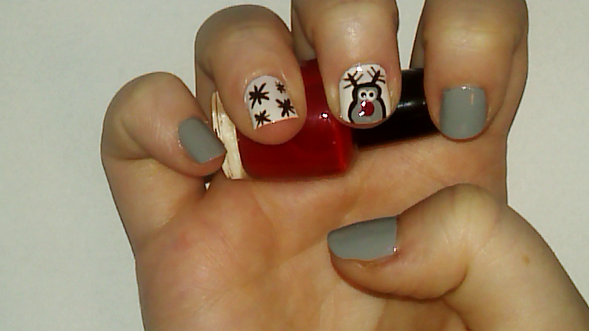 Reindeer Nail Art Tutorial Samantha Beauty Instructables