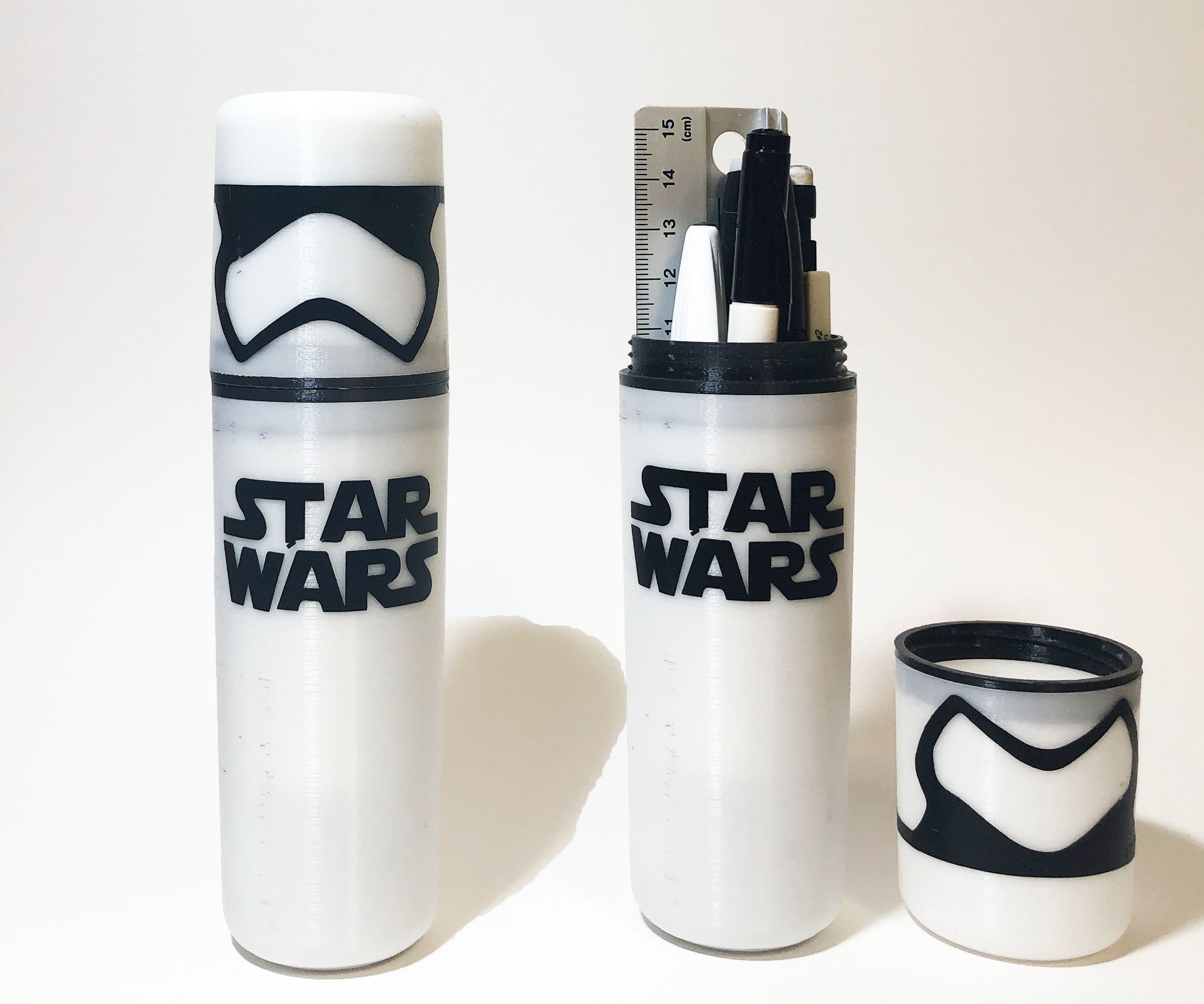 Leinadworks; a Standing Pencil Case