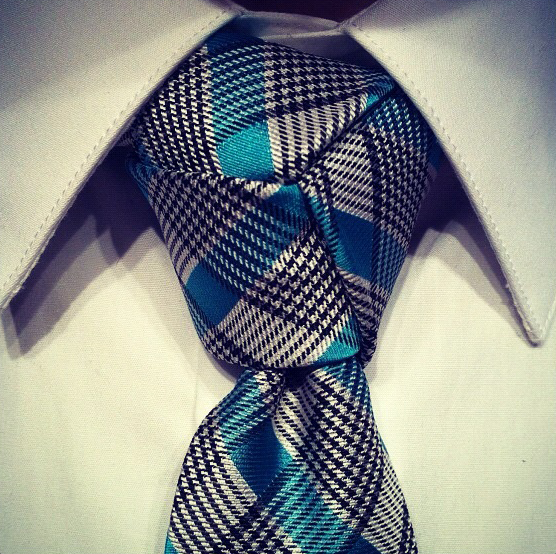 How to Tie a Trinity Knot