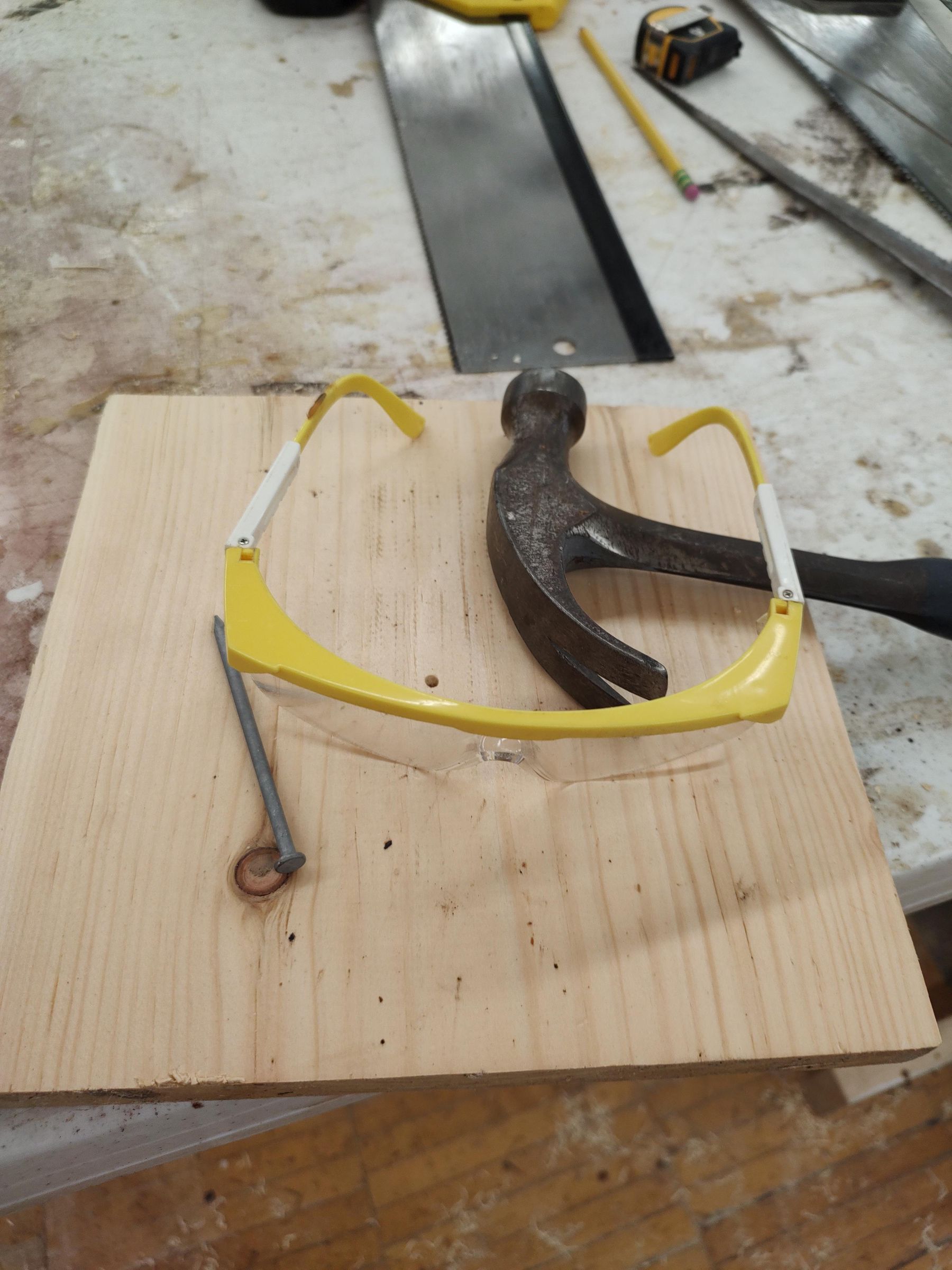 How to Hammer a Nail Into a Piece of Wood and Pry It Out 3 Steps (with Pictures) Instructables