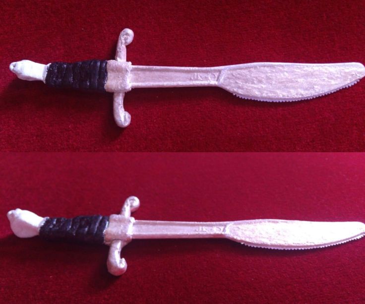 Longclaw Replica