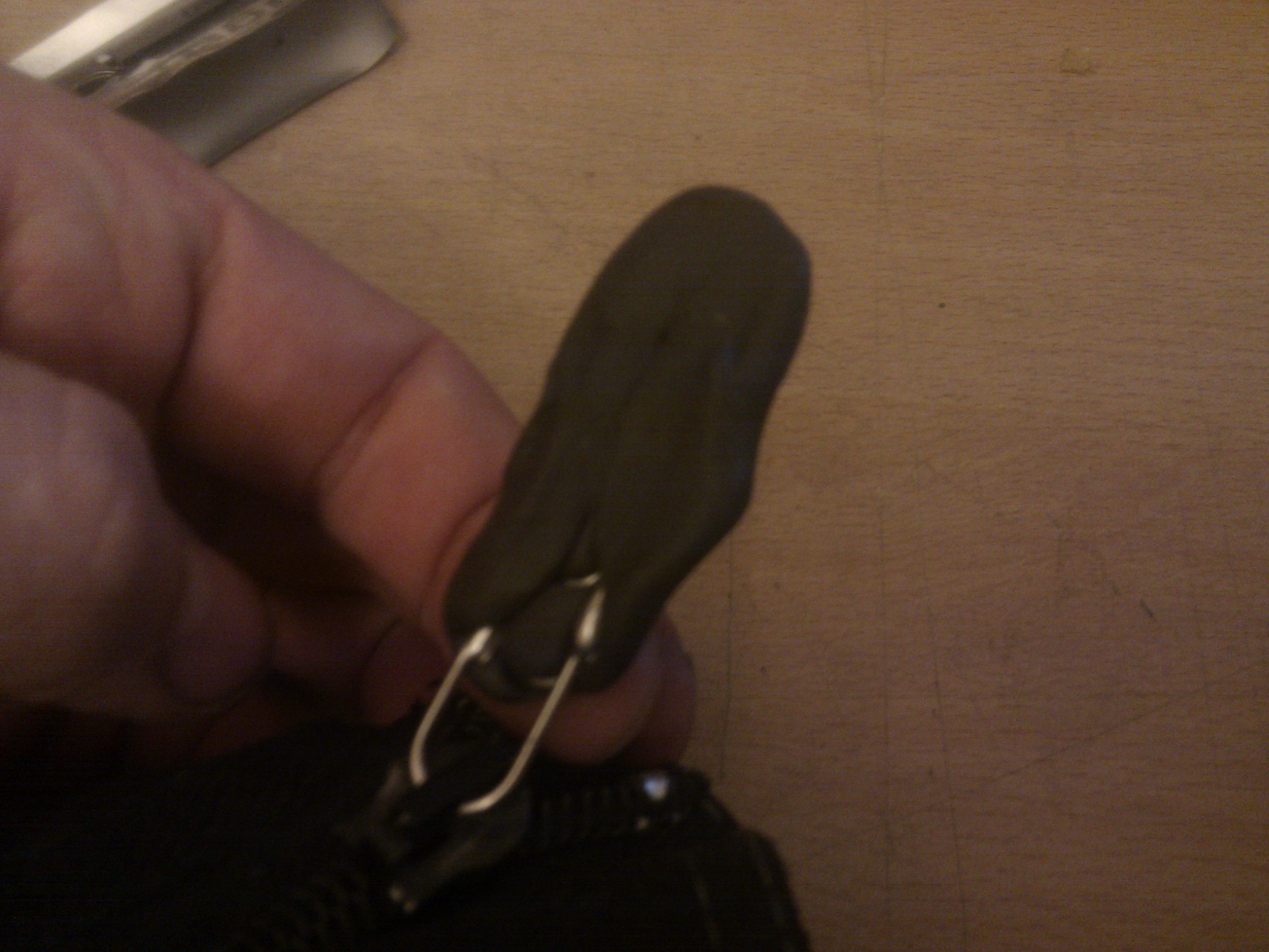 Fix a Broken Zipper Pull. 3 Steps Instructables