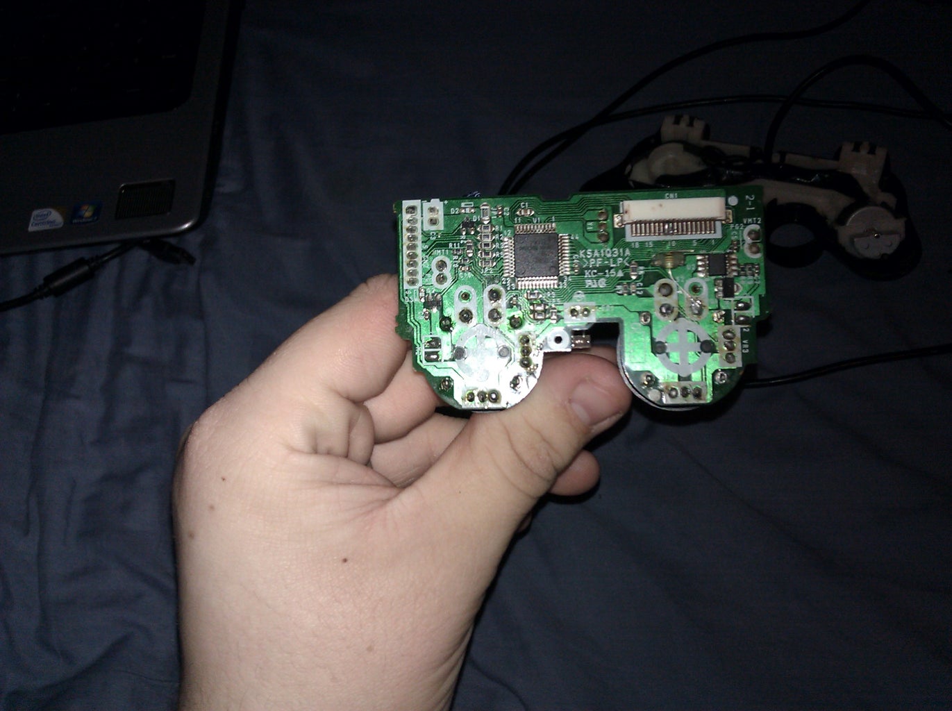 The Ps2 Controller Rumble Prank Instructables The Ps2 Controller Rumble Prank Instructables