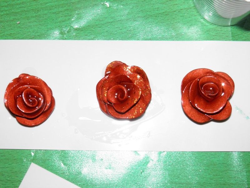 How to Make Rose Pendant Made of Polymer Clay and Cristal Resin
