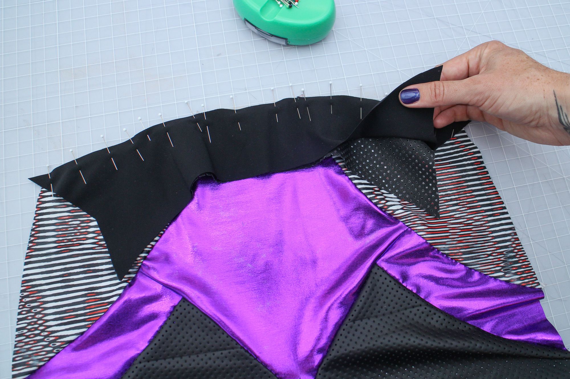 How to Sew Spandex 14 Steps (with Pictures) Instructables