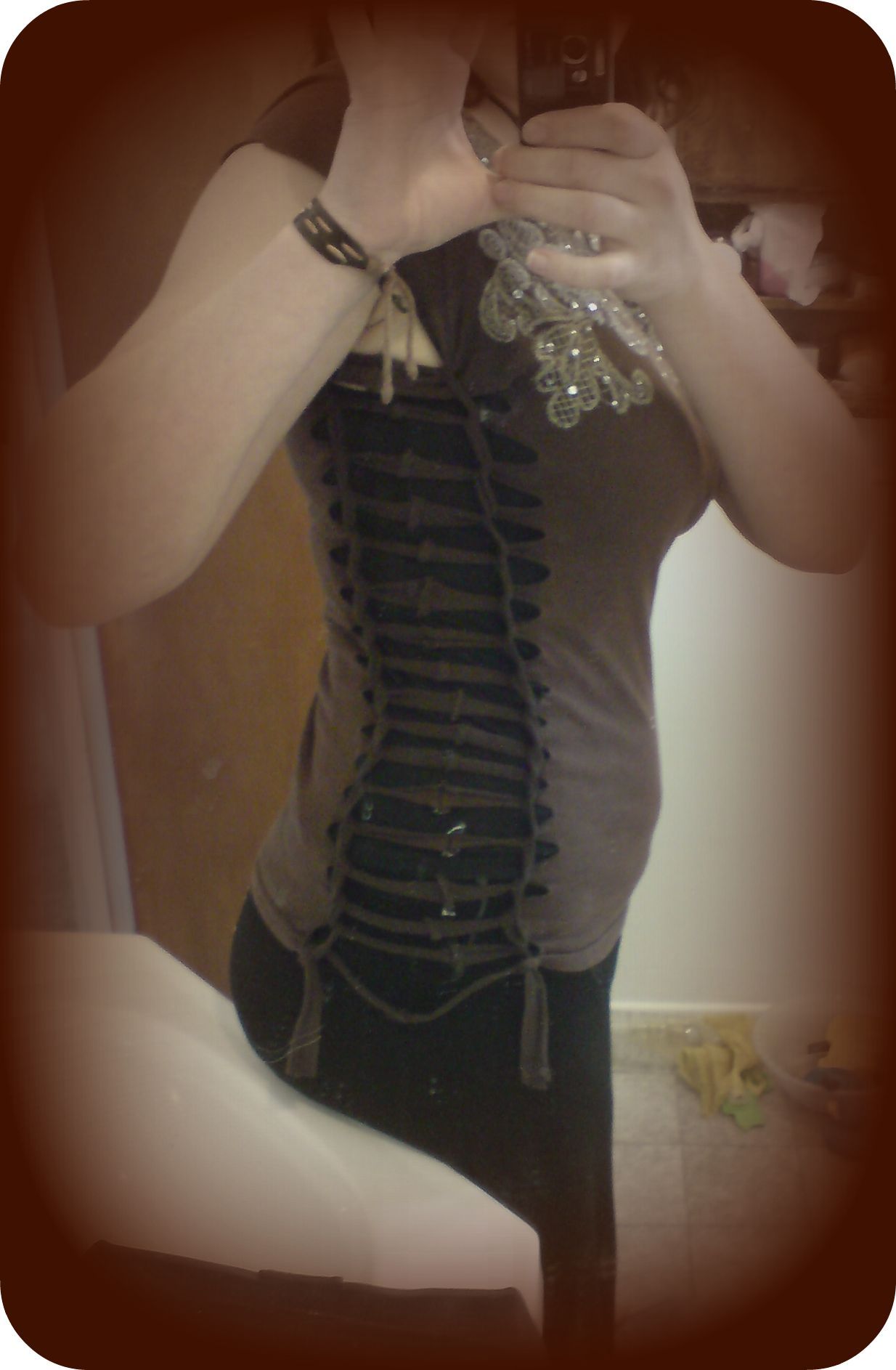 The T-Shirt Hack (Or: How to revamp an old t-shirt with nothing but scissors)