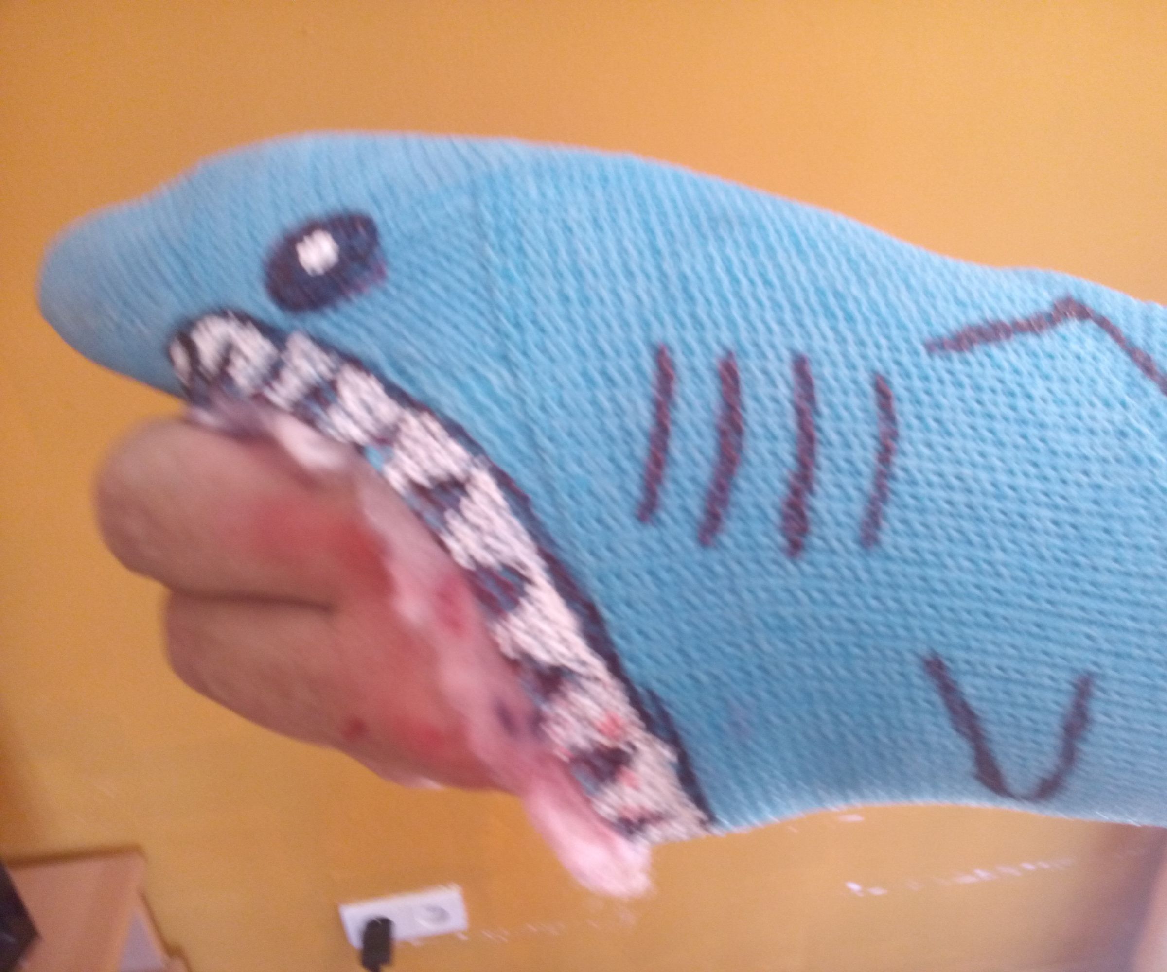 Decorating a Hand Pot Cast