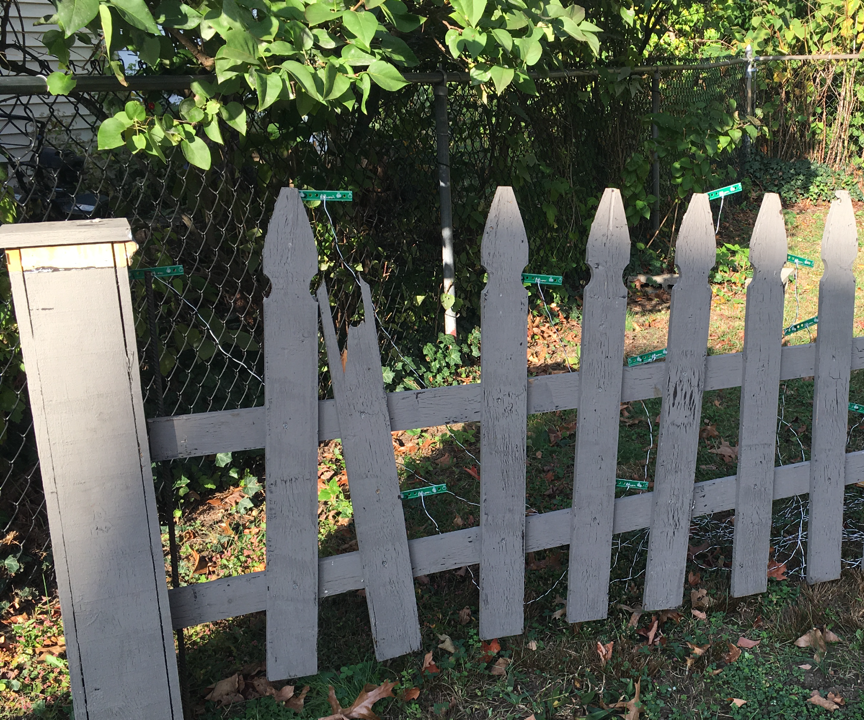 Spooky Fence - Halloween Prop